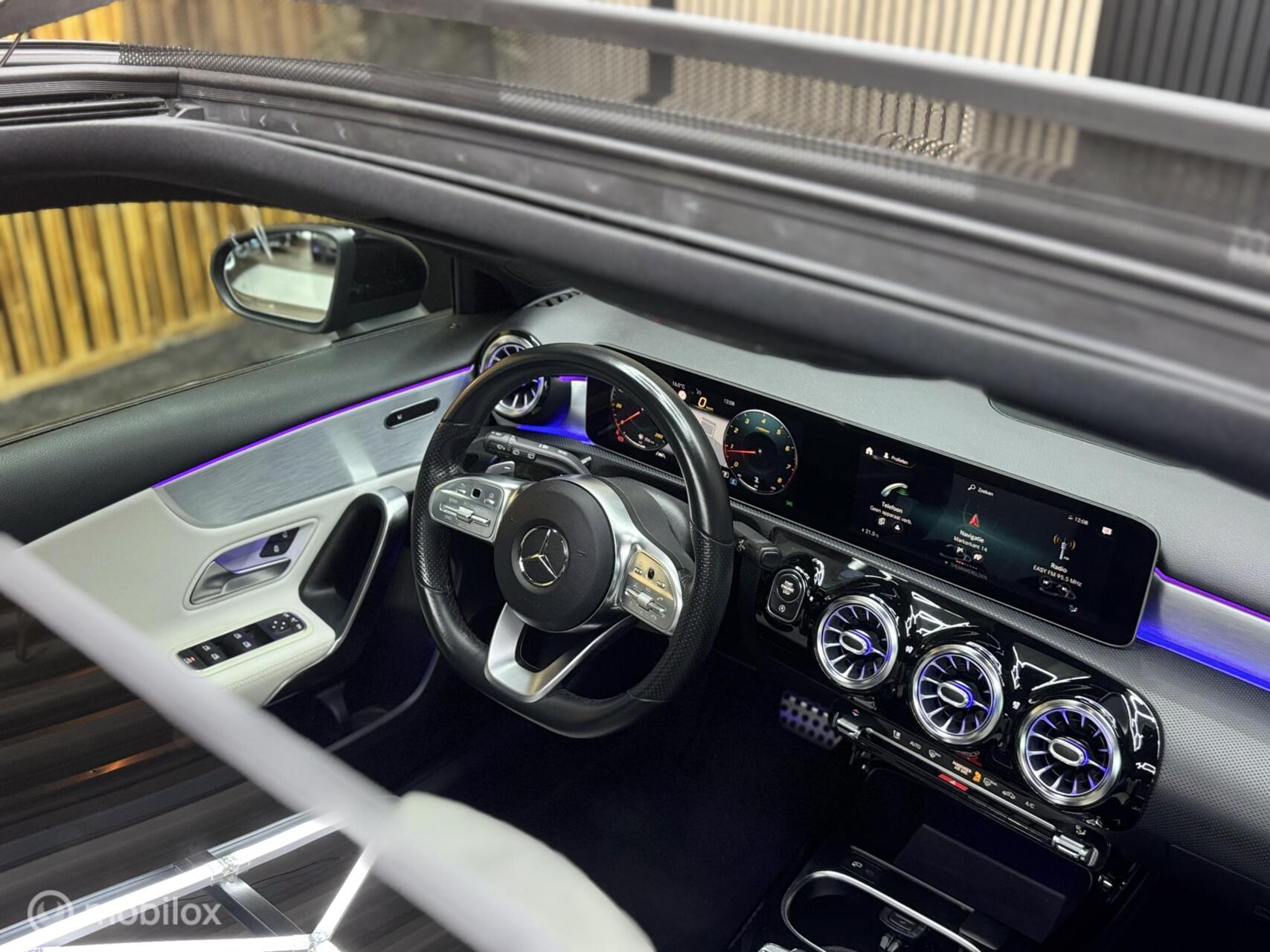 Foto van Mercedes-Benz A 200