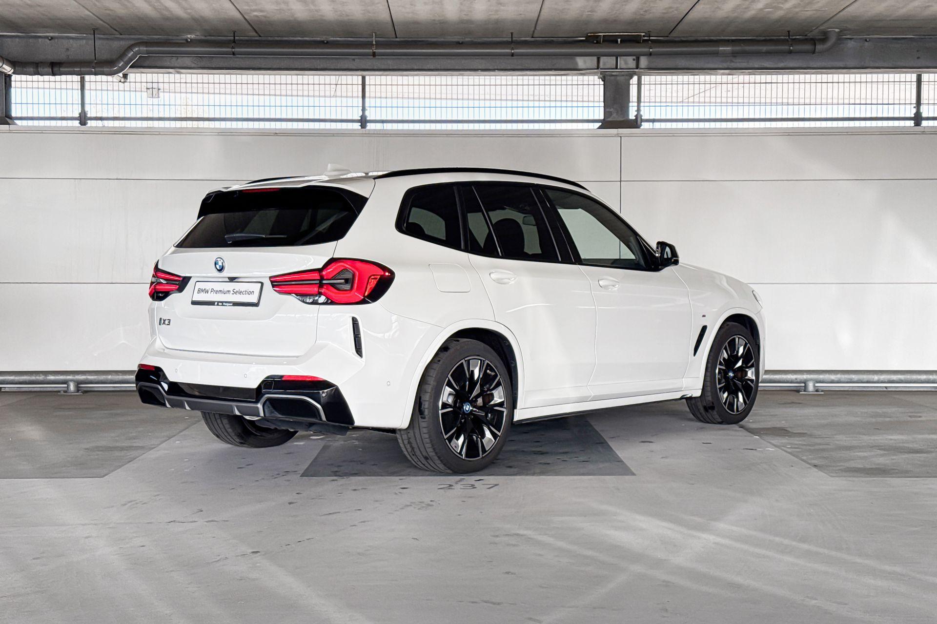 Foto van BMW Ix3
