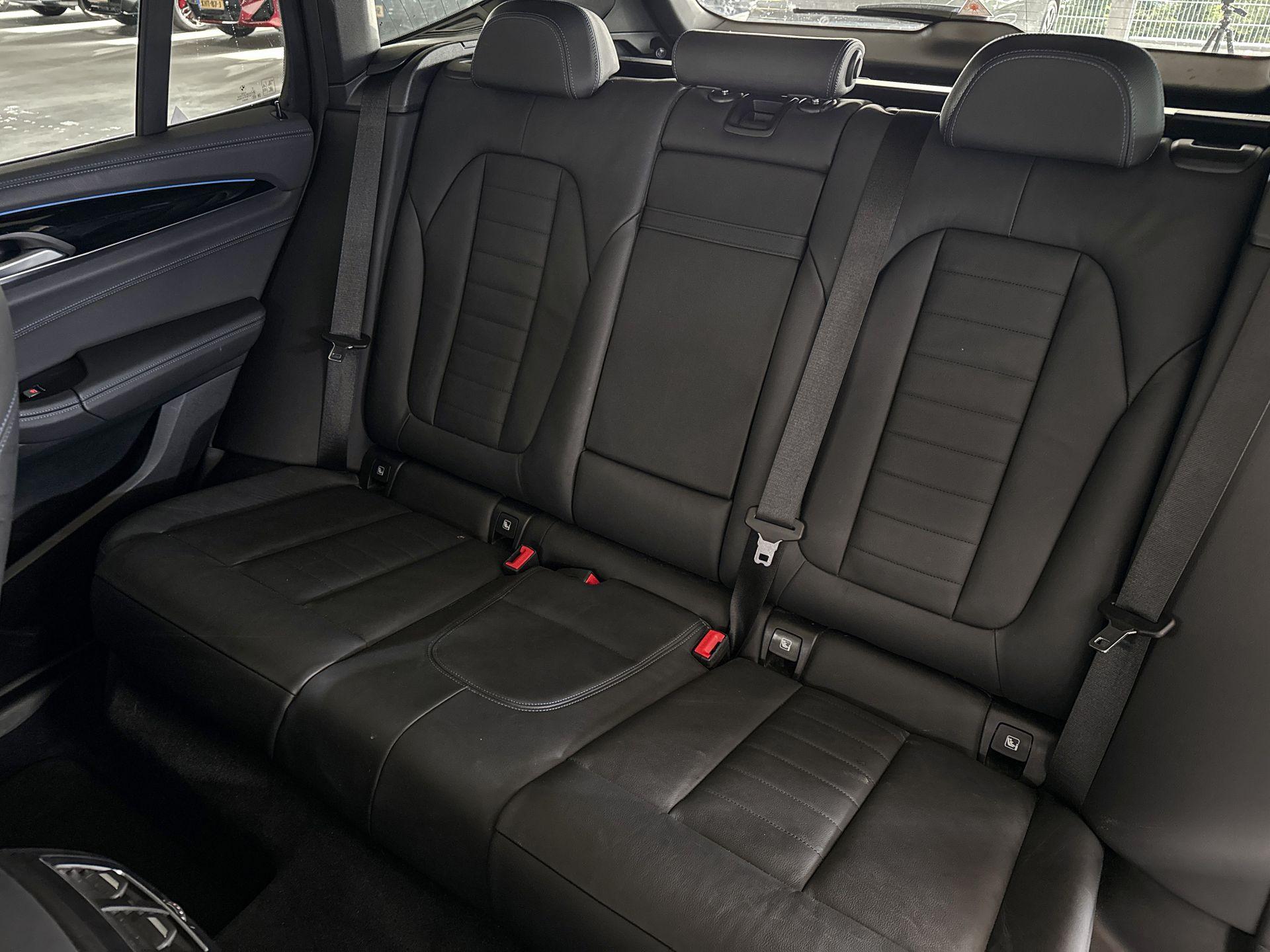 Foto van BMW Ix3