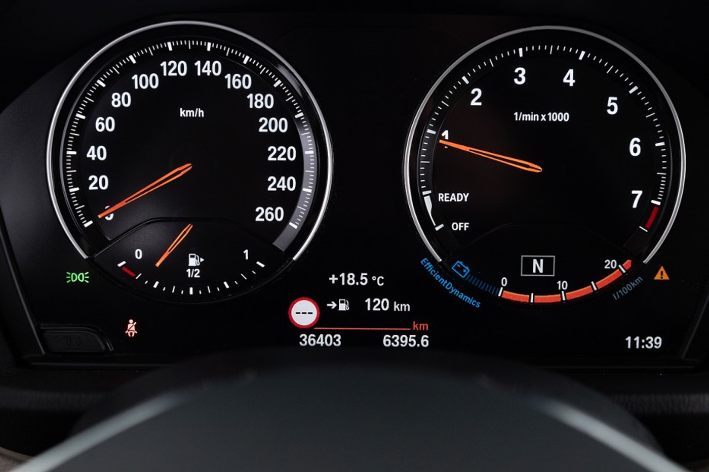 Foto van BMW X1 Sdrive18i
