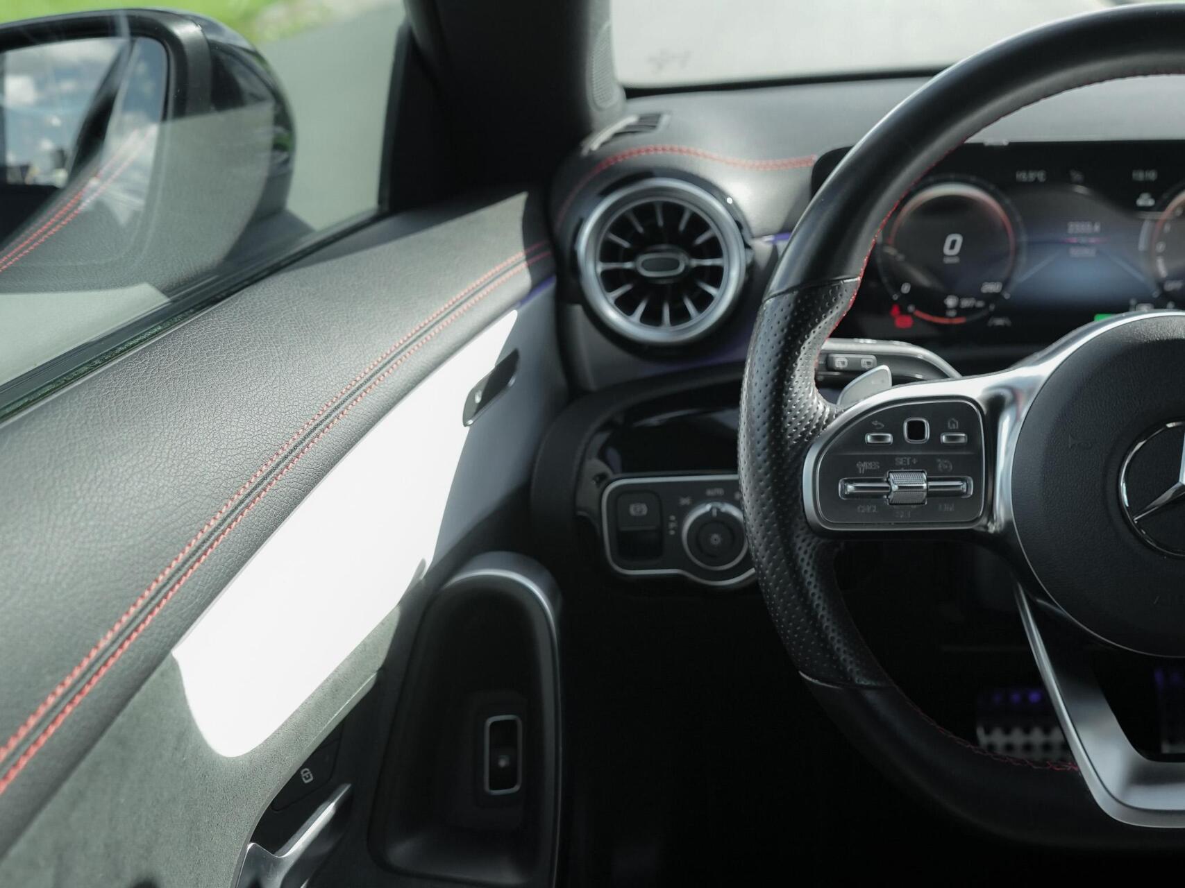 Foto van Mercedes-Benz Cla 250 E