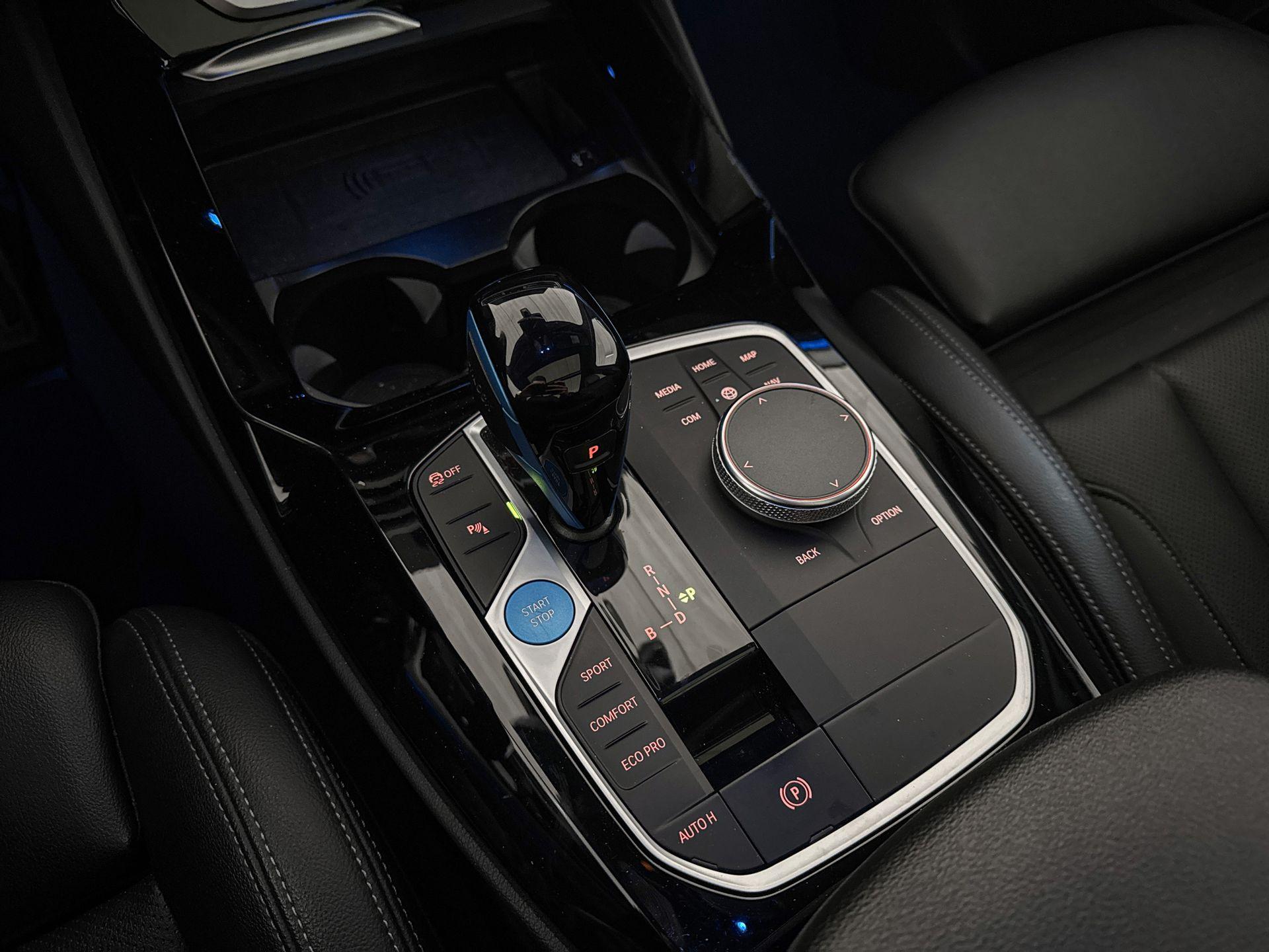 Foto van BMW Ix3