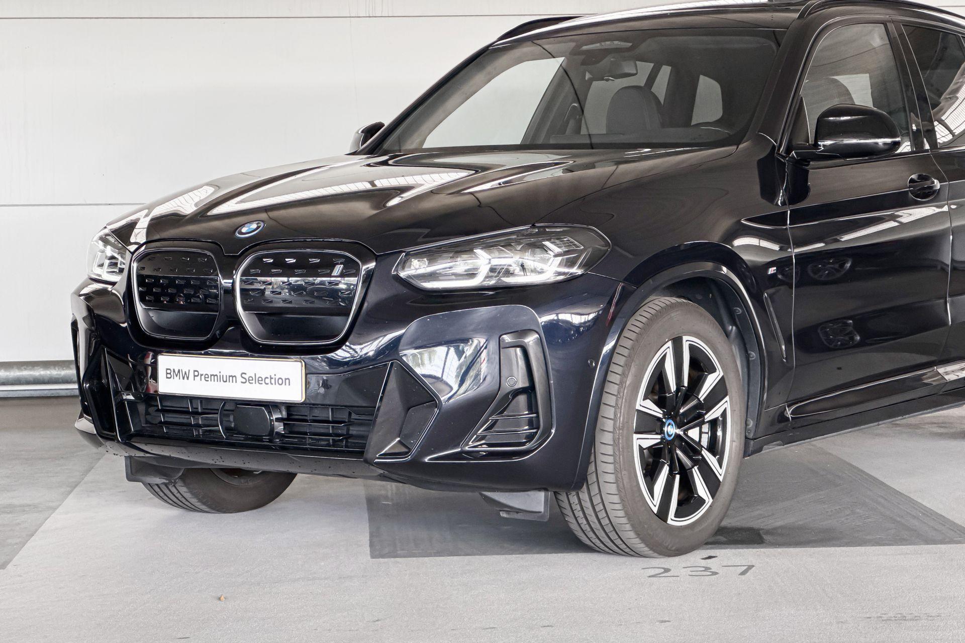 Foto van BMW Ix3