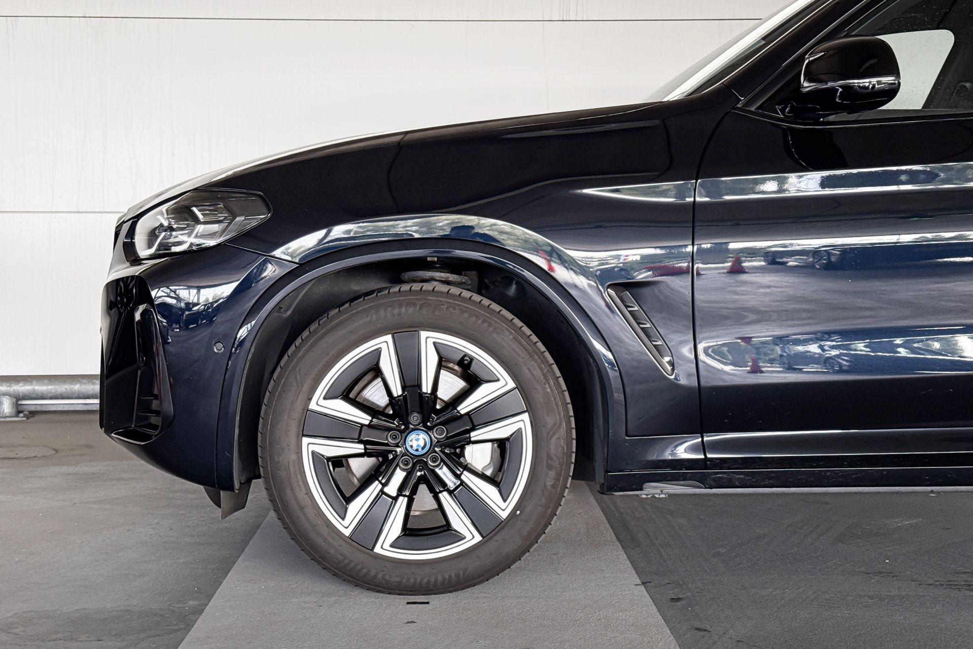 Foto van BMW Ix3