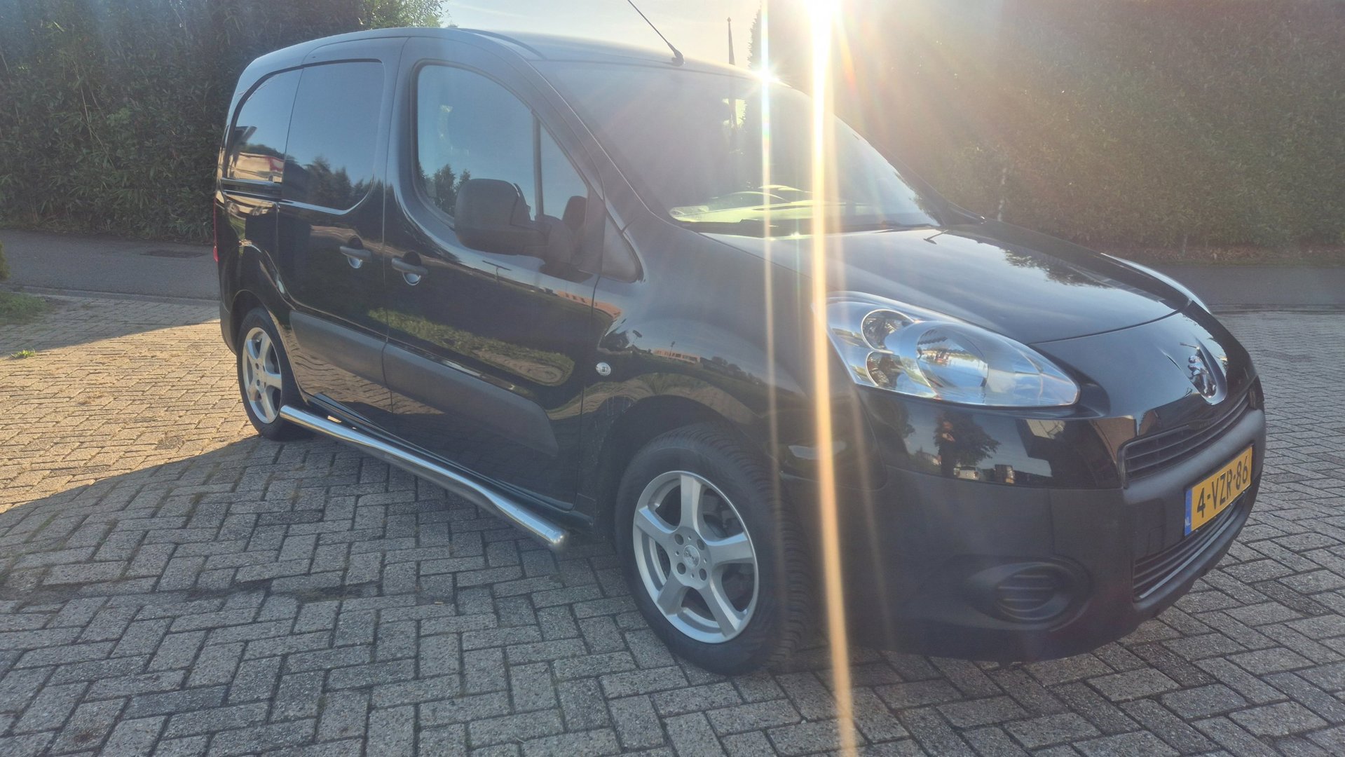 Foto van Peugeot Partner