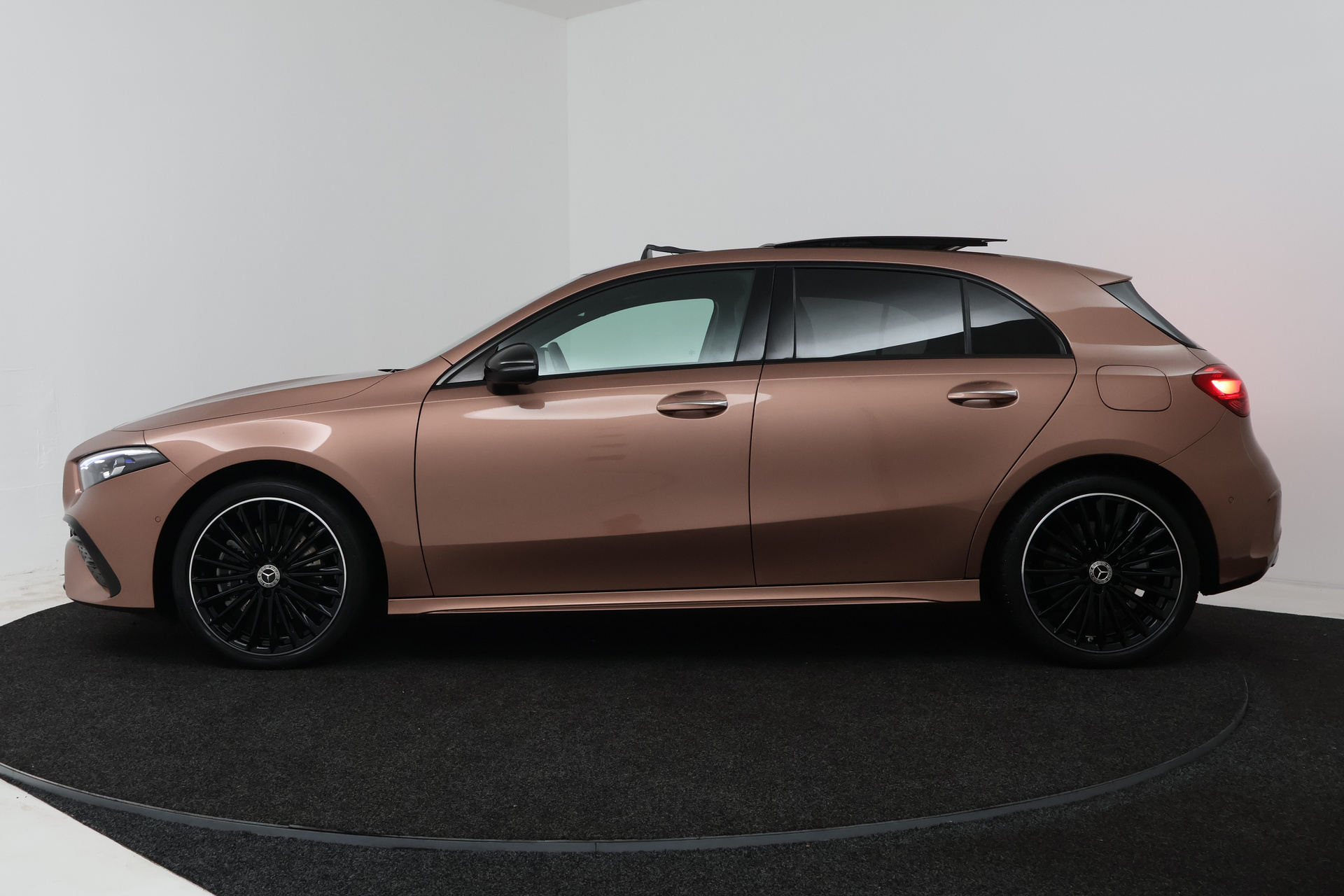 Foto van Mercedes-Benz A 250 E