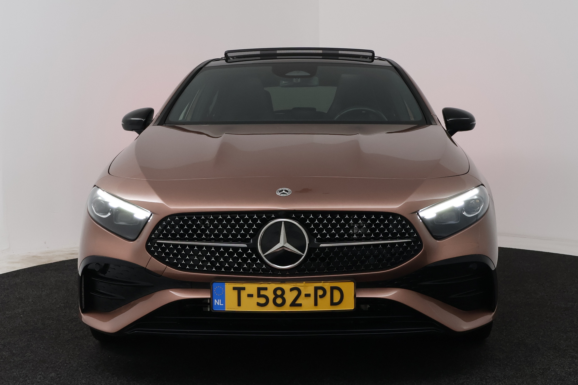 Foto van Mercedes-Benz A 250 E