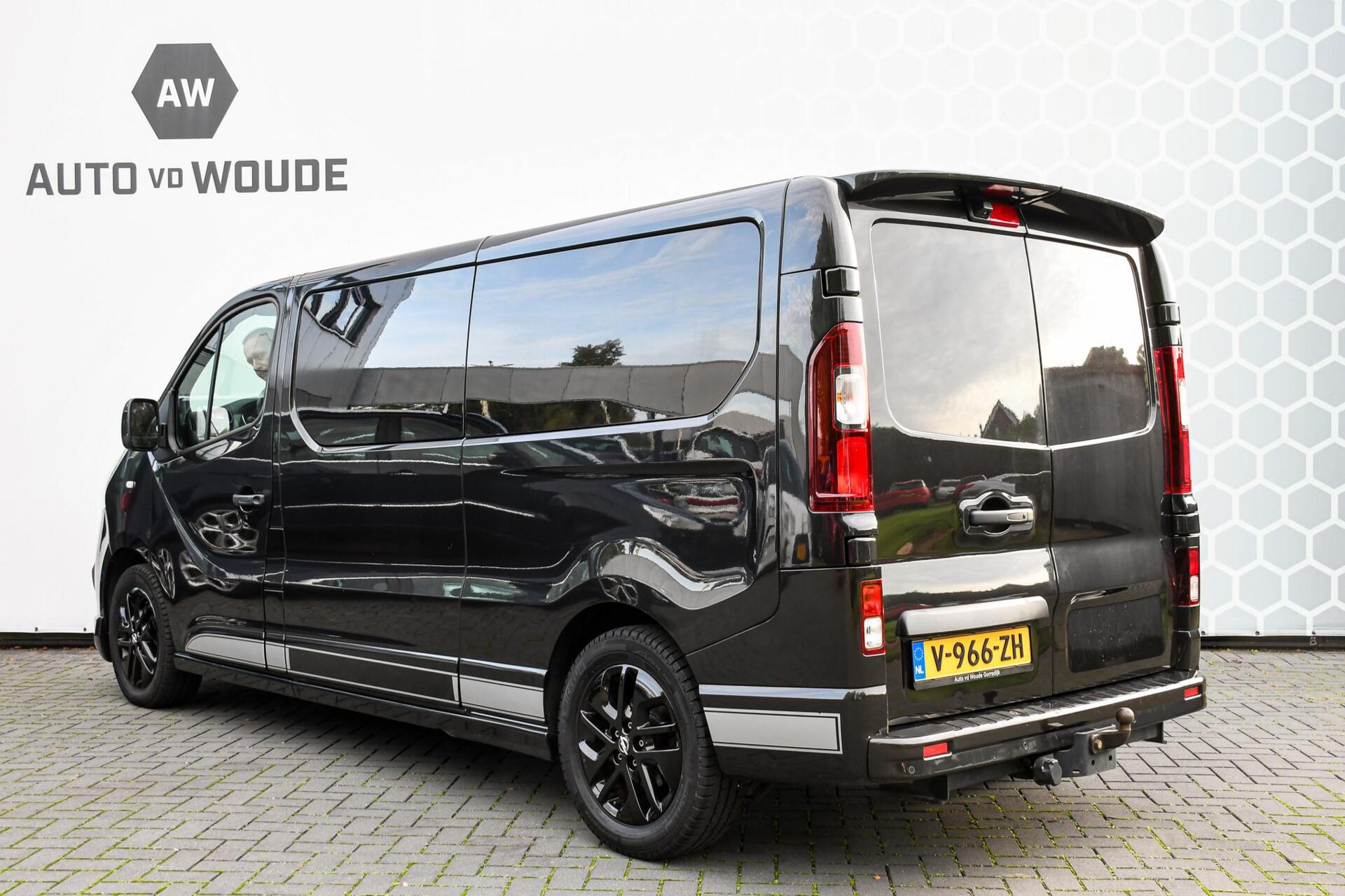 Foto van Opel Vivaro-b