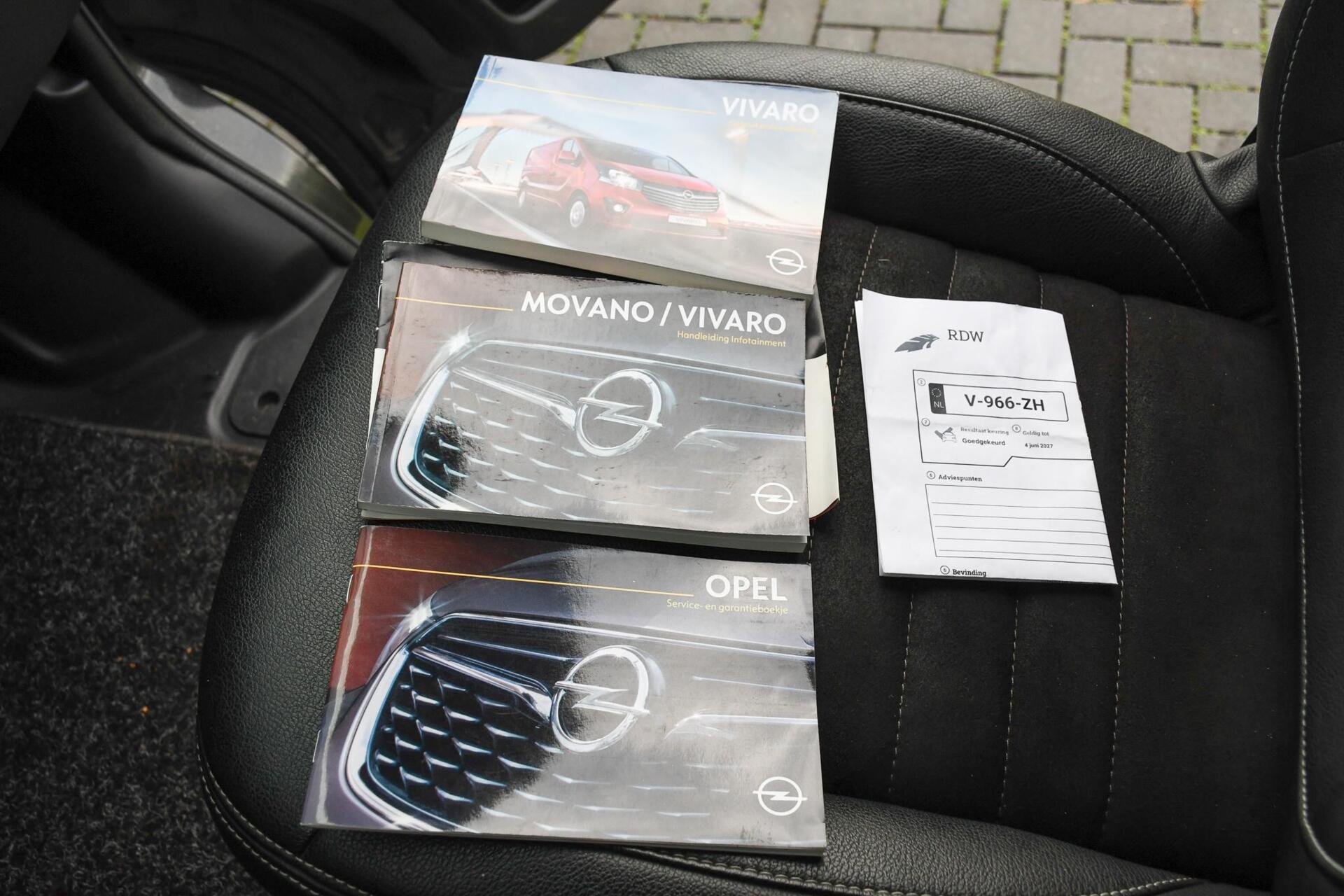 Foto van Opel Vivaro-b
