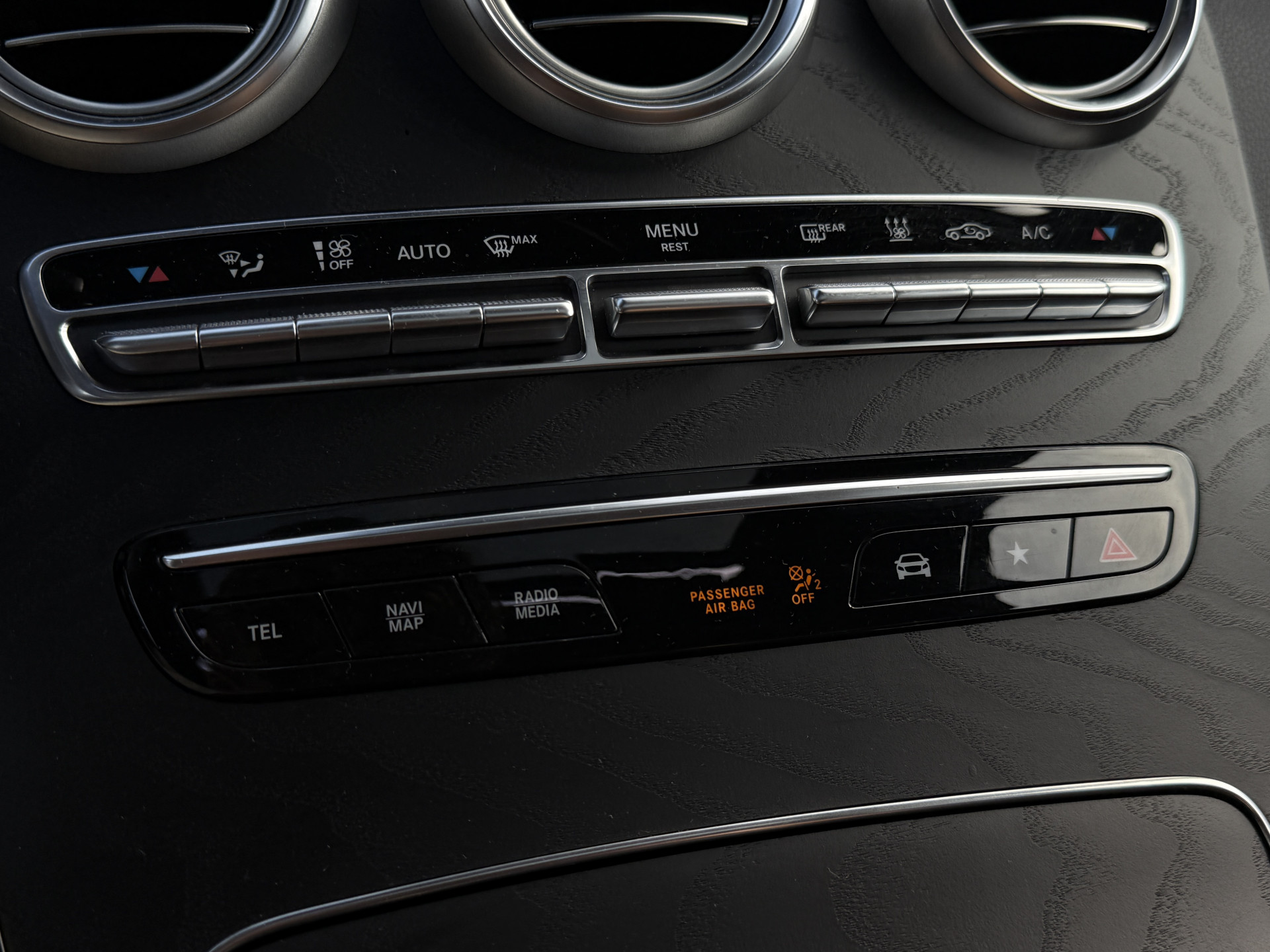 Foto van Mercedes-Benz GLC 300 E 4Matic