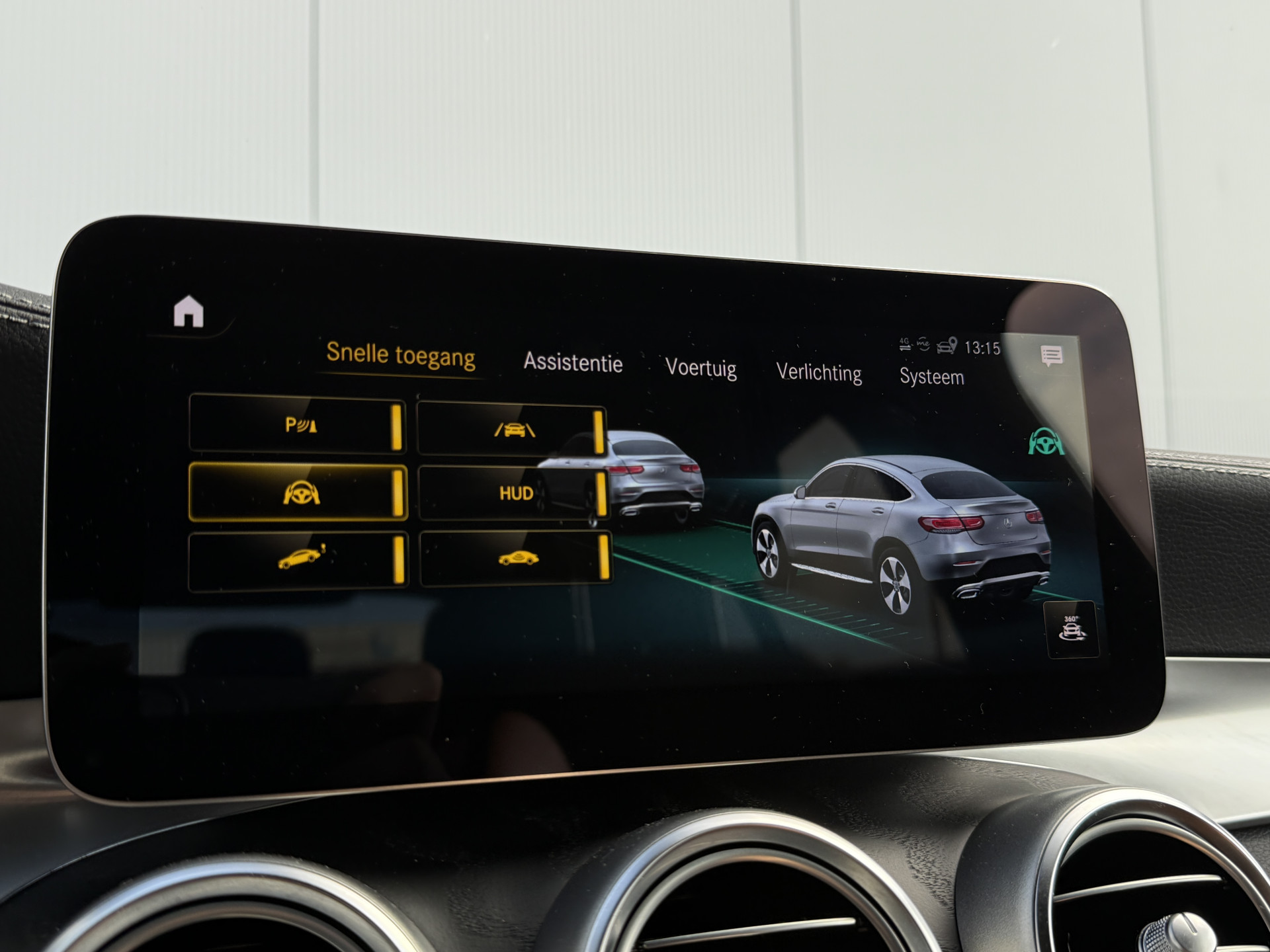 Foto van Mercedes-Benz GLC 300 E 4Matic