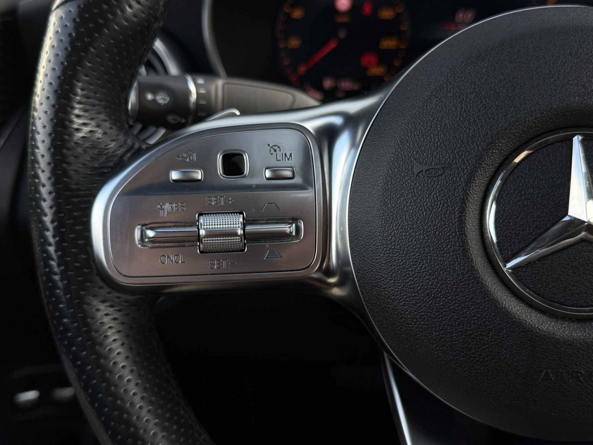 Foto van Mercedes-Benz GLC 300 E 4Matic