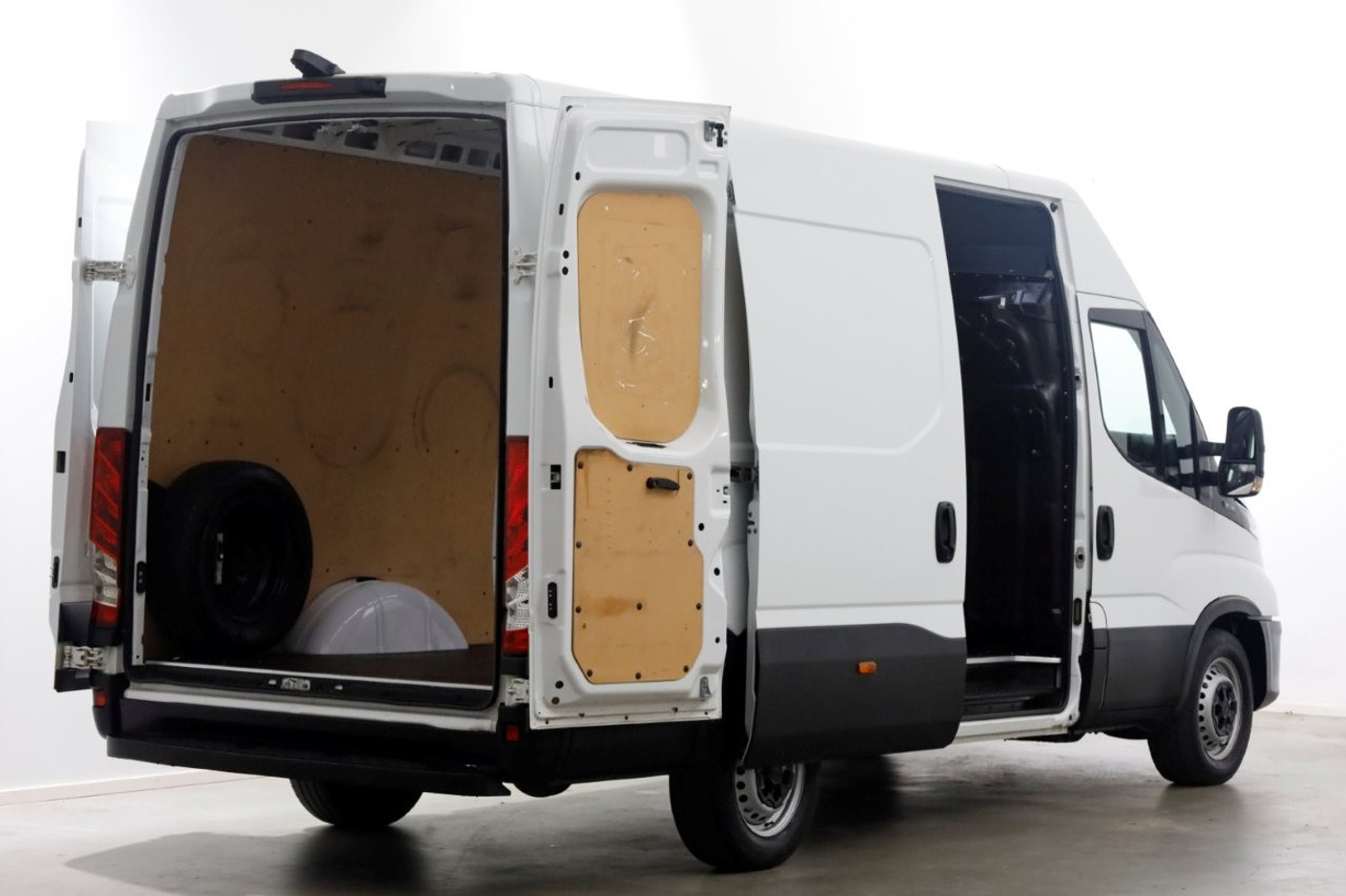 Foto van Iveco 35s14