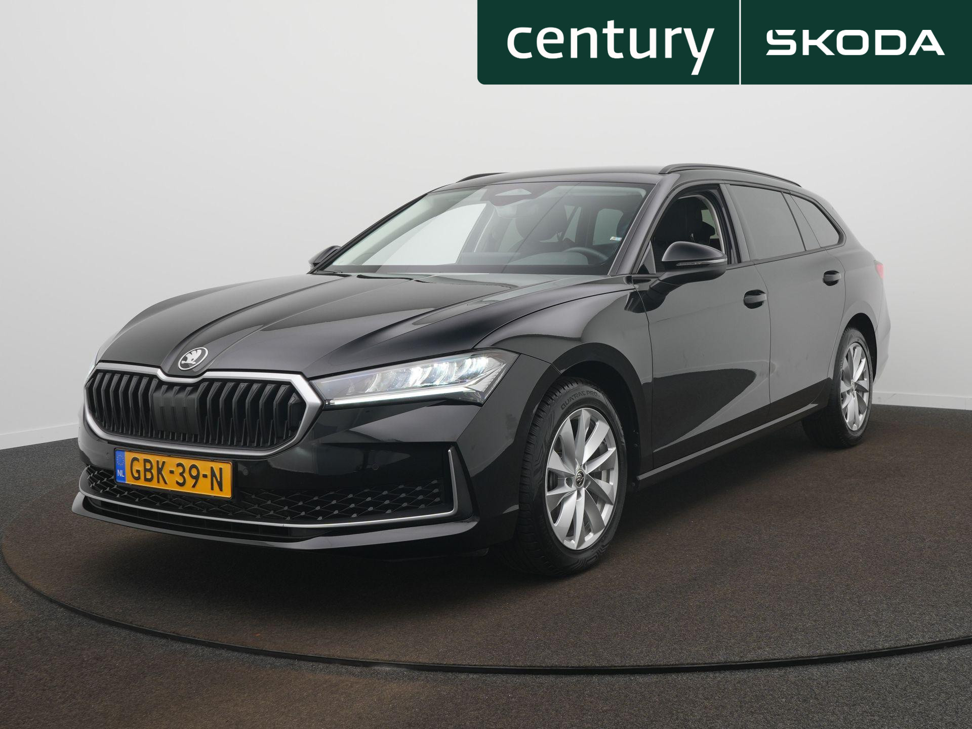 Skoda Superb First Edition 1.5 TSI 150PK 2024 - voorkant