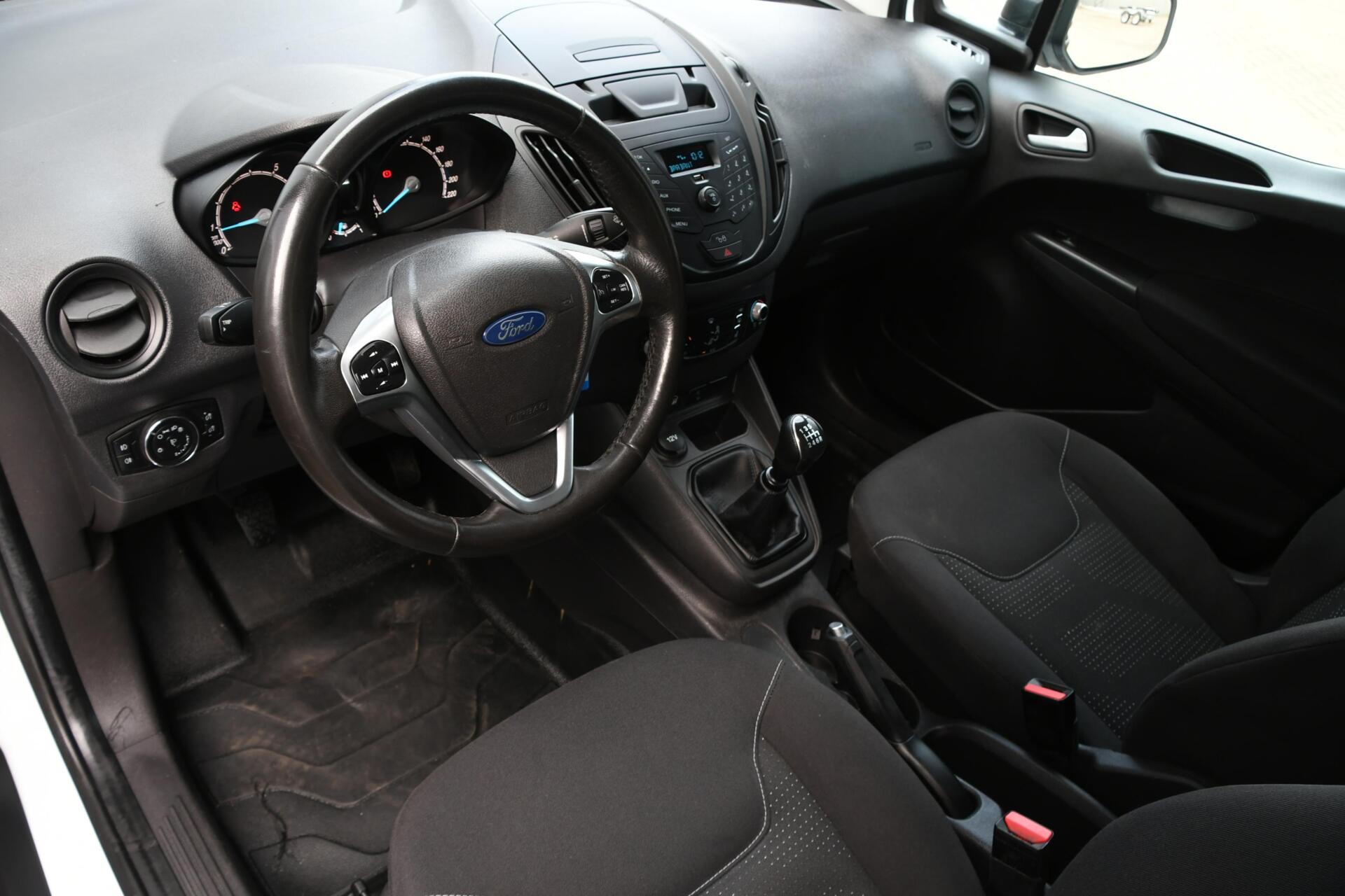 Foto van Ford Transit Courier