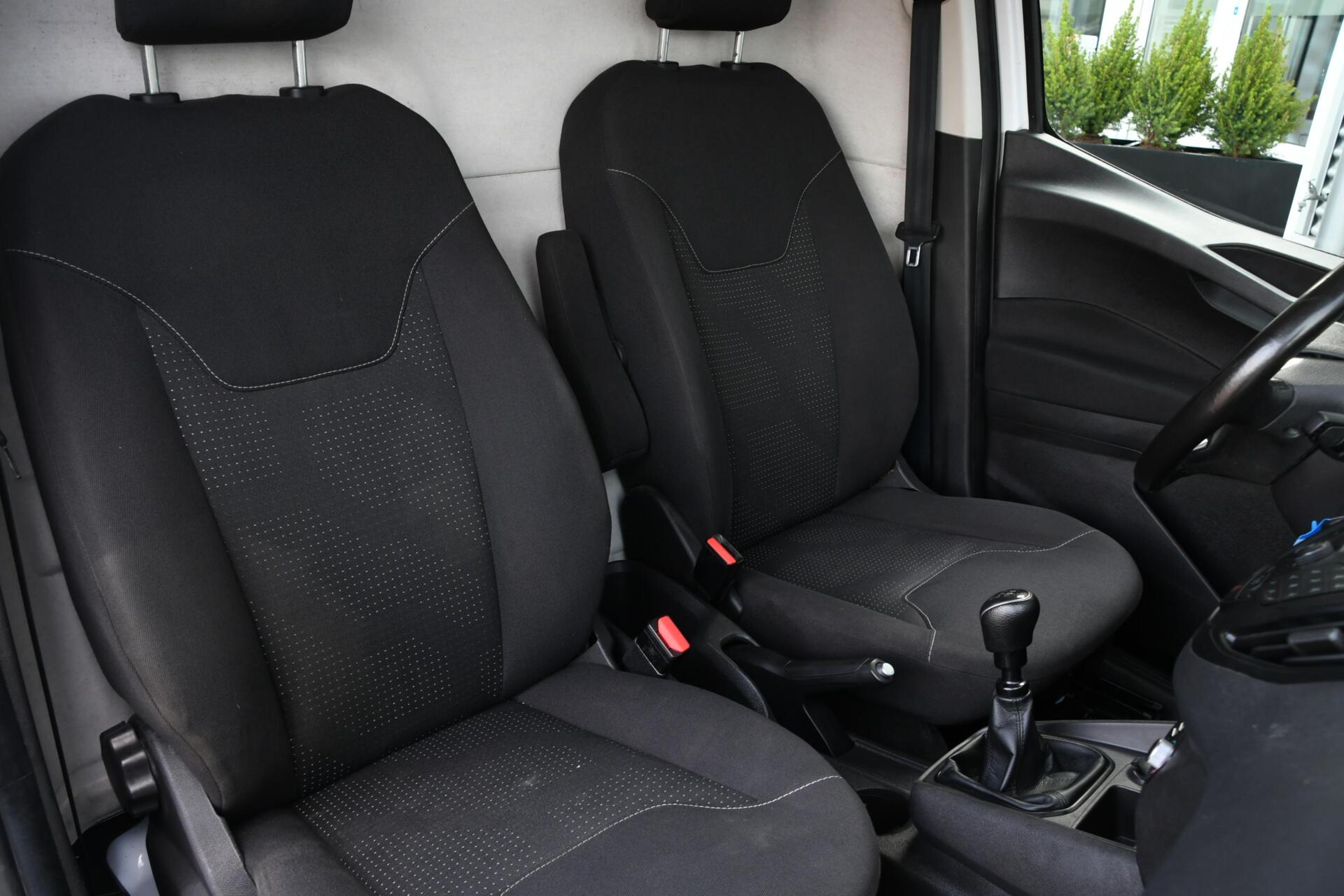 Foto van Ford Transit Courier
