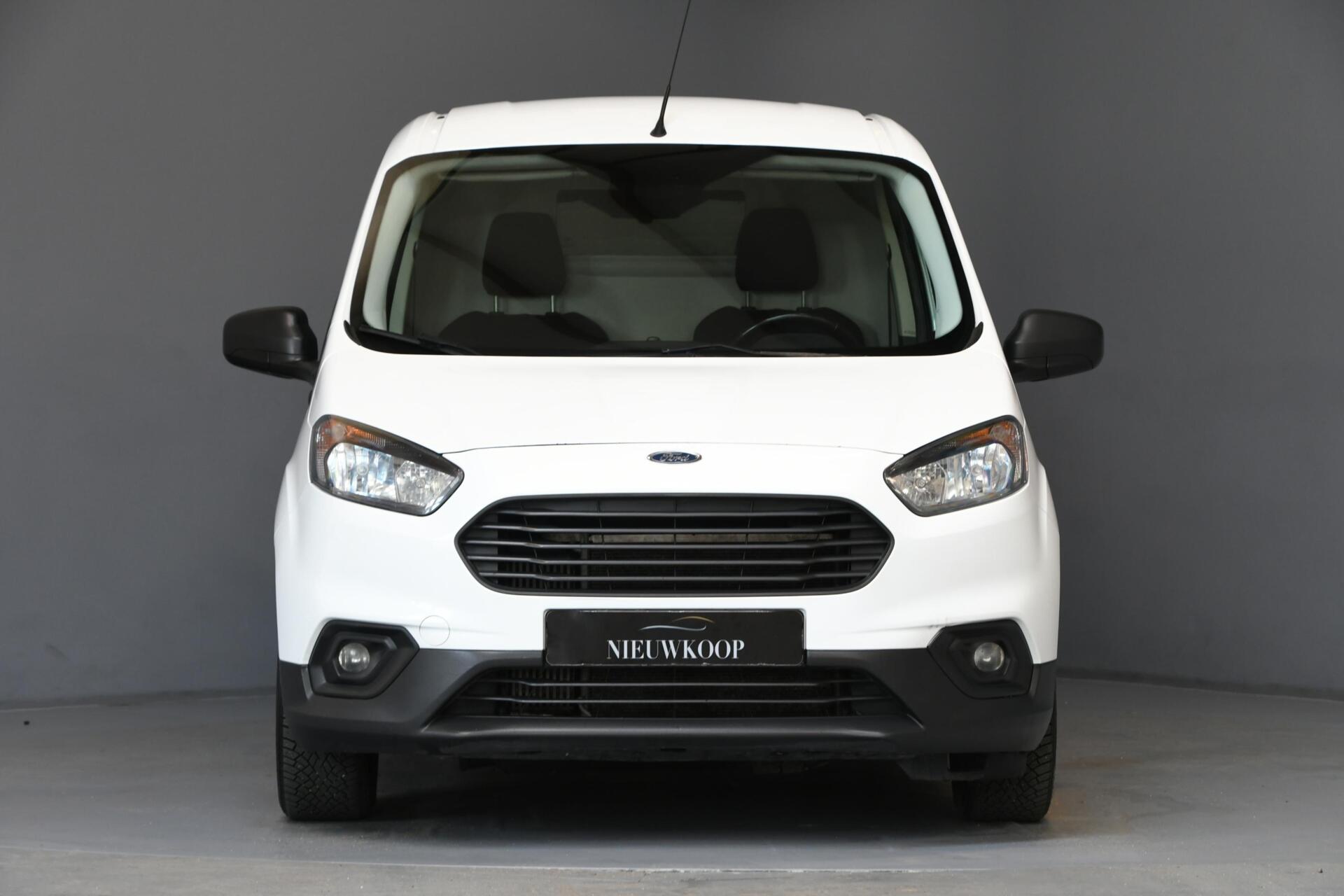 Foto van Ford Transit Courier