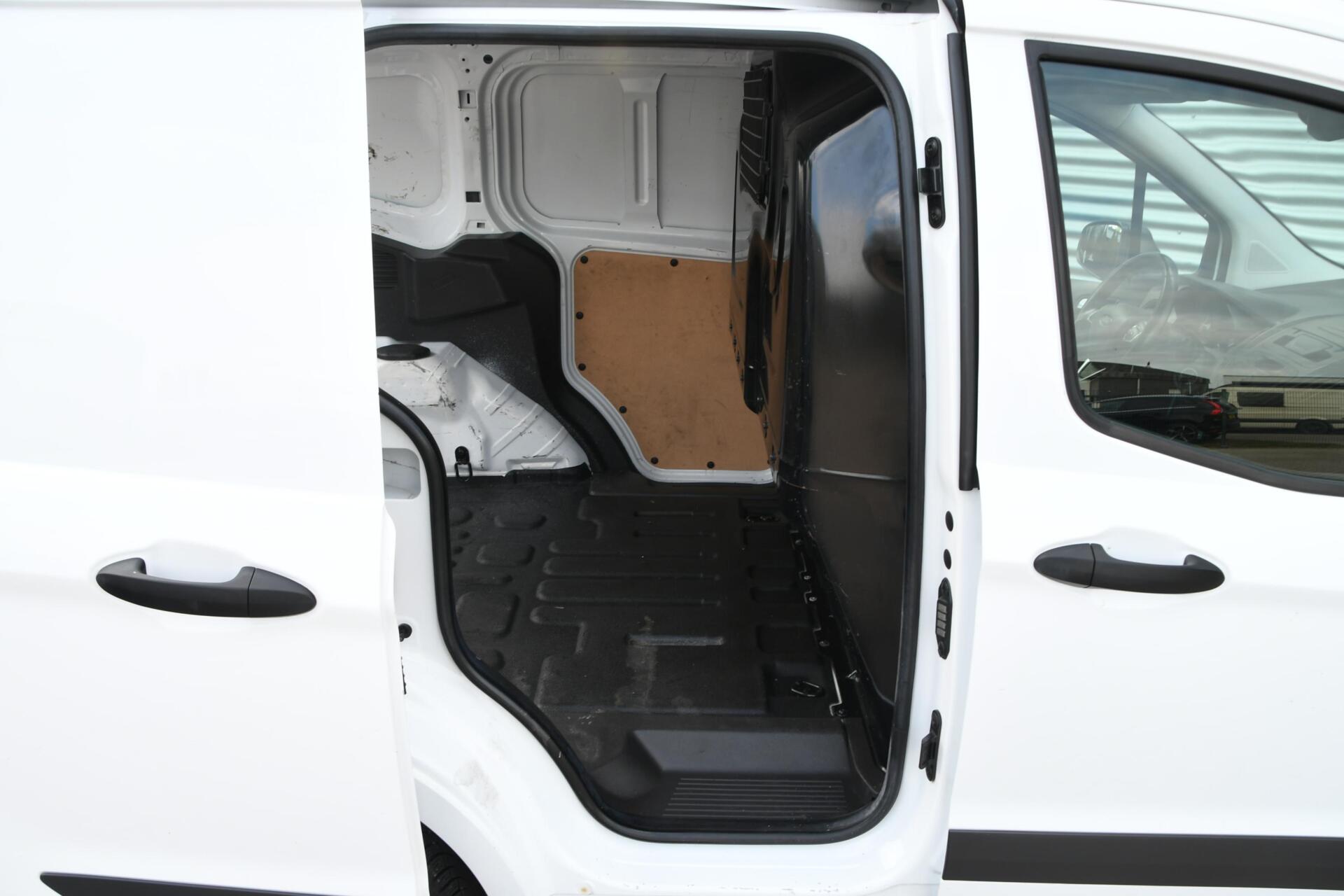 Foto van Ford Transit Courier