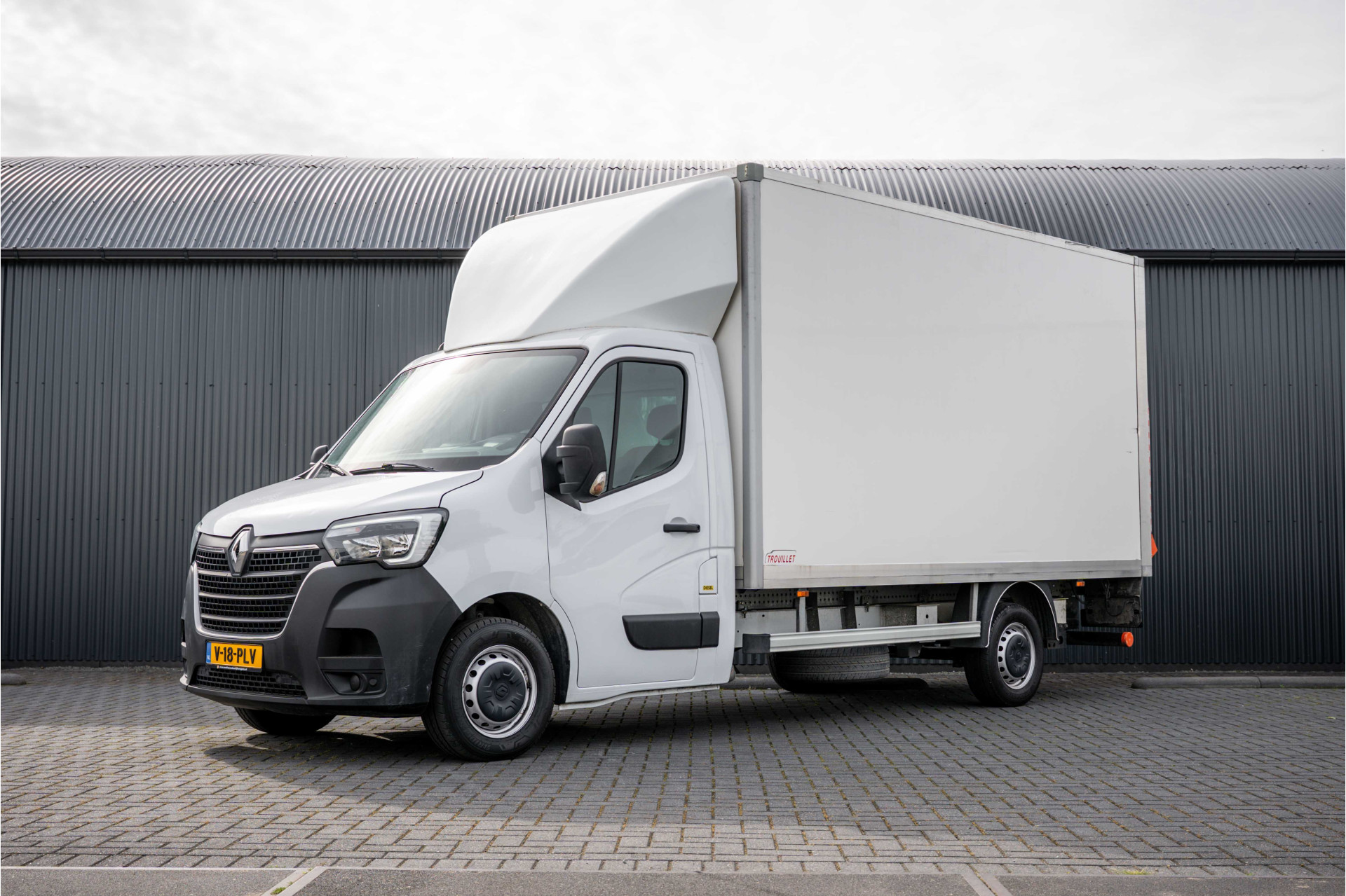 Renault Master 2.3dCi | Bakwagen met Laadklep | LED | Carplay | Camera | Cruise 2024 - voorkant