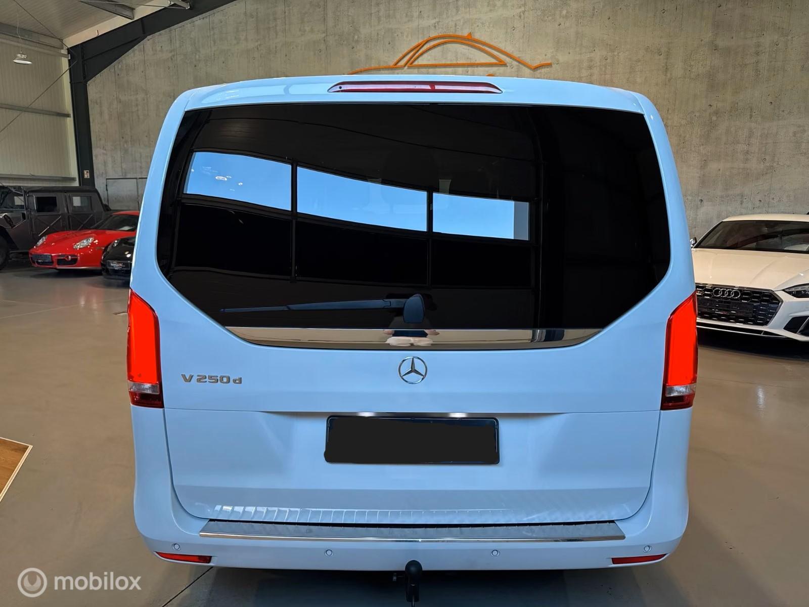 Foto van Mercedes V-klasse