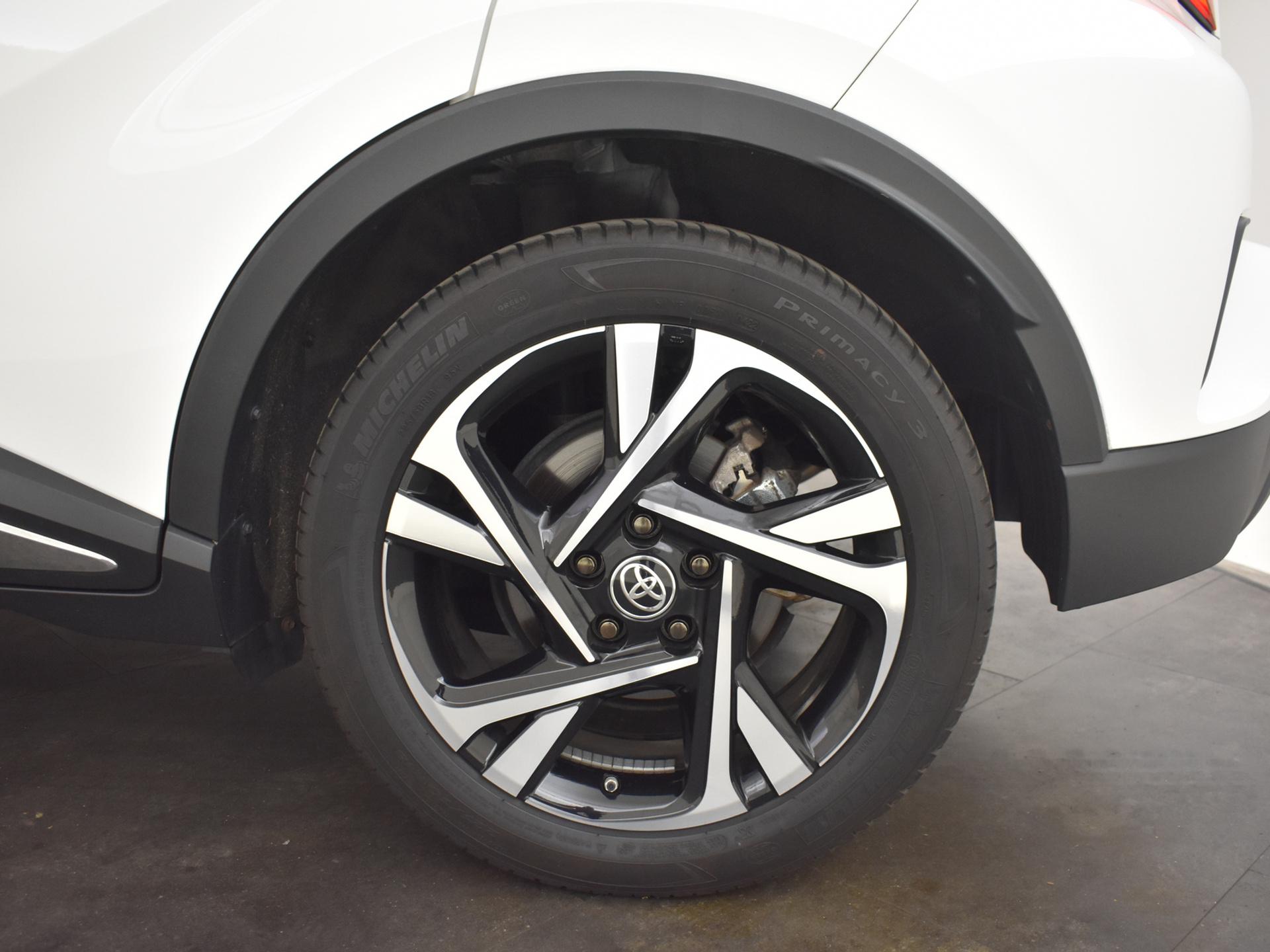 Foto van Toyota C-hr