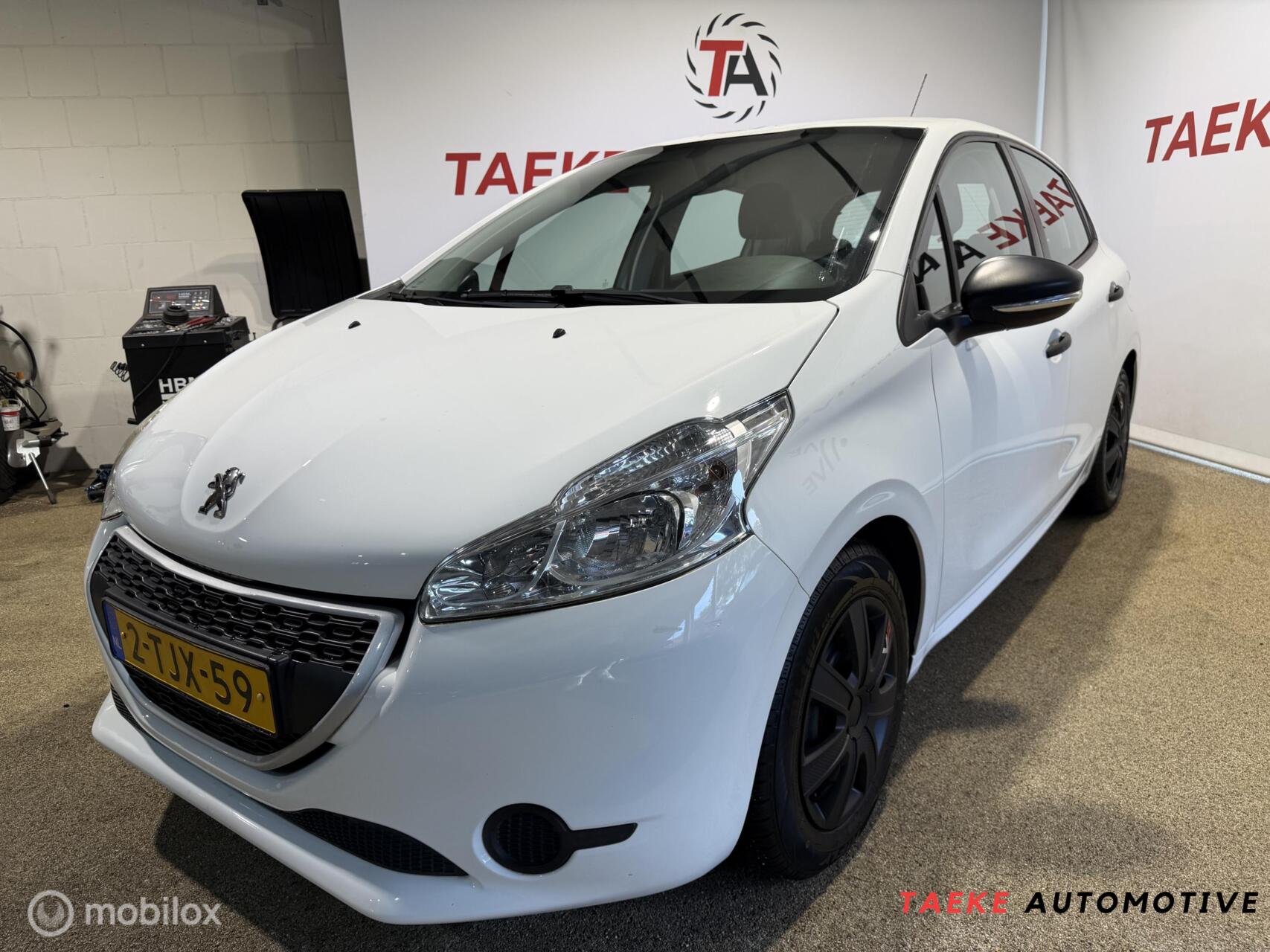 Peugeot 208 1.0 VTi Access AIRCO/APK/NAP 2014 - voorkant