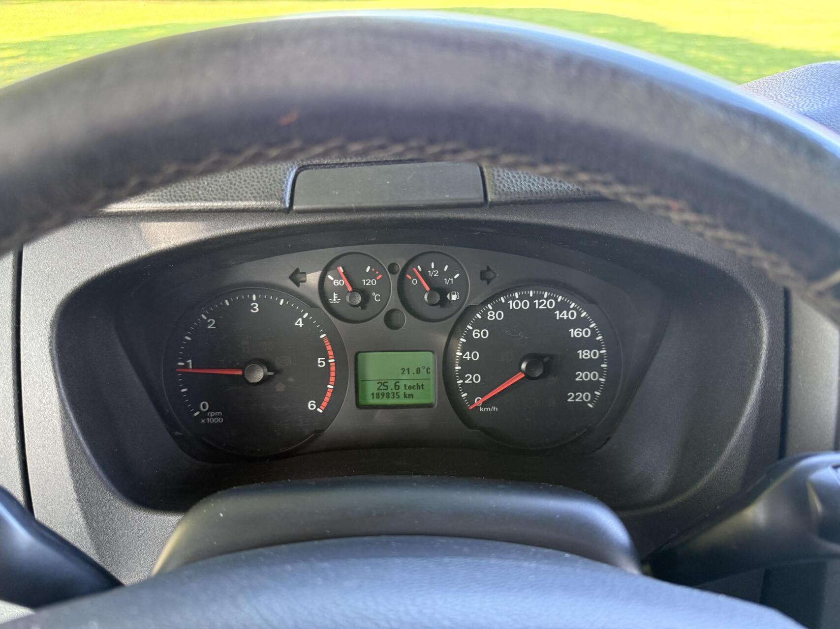 Foto van Ford Transit 280m DC LR 140dpf 4.36