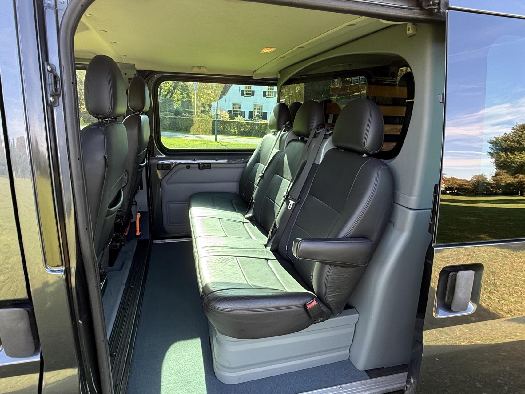 Foto van Ford Transit 280m DC LR 140dpf 4.36