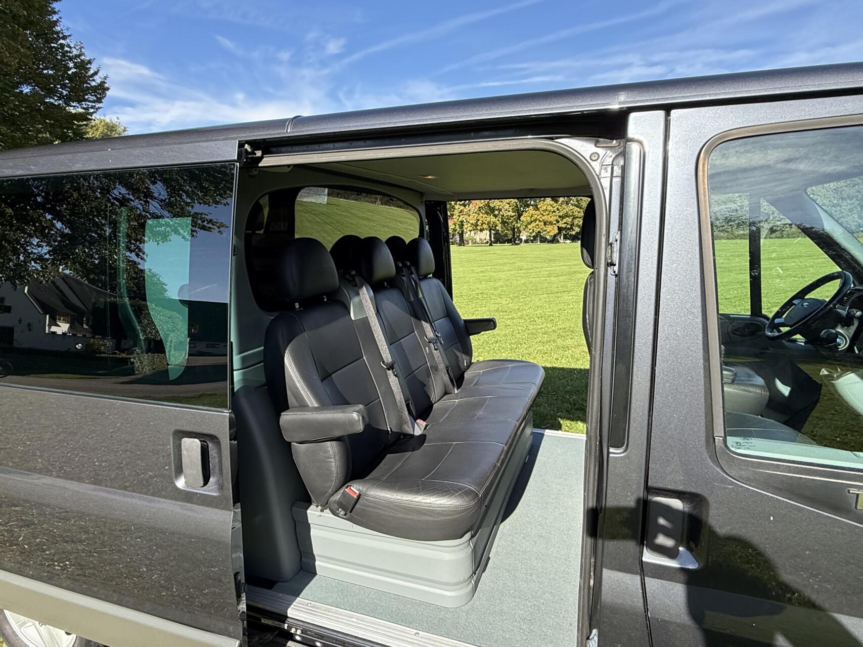Foto van Ford Transit 280m DC LR 140dpf 4.36