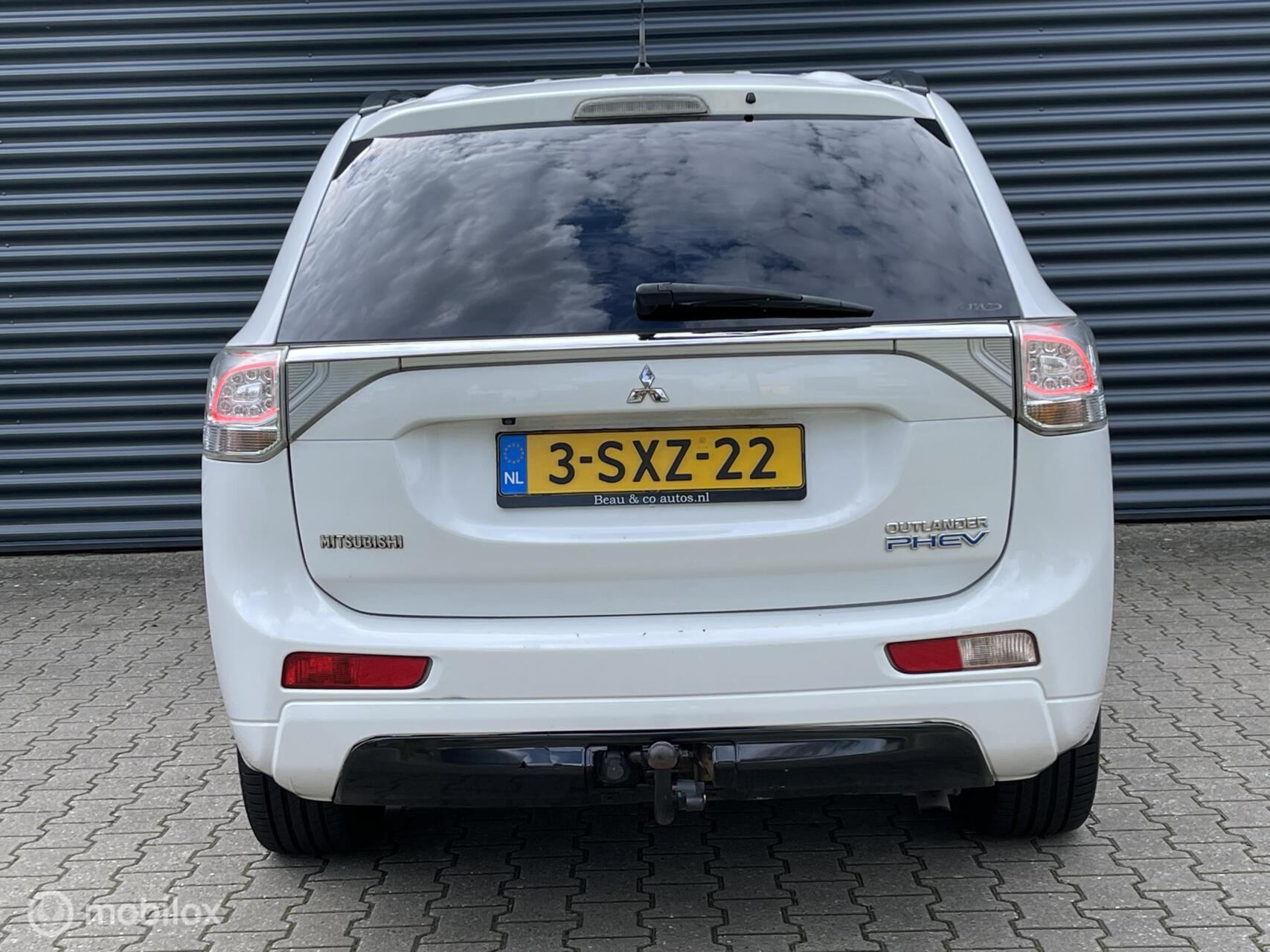Foto van Mitsubishi Mitsubishi Outlander