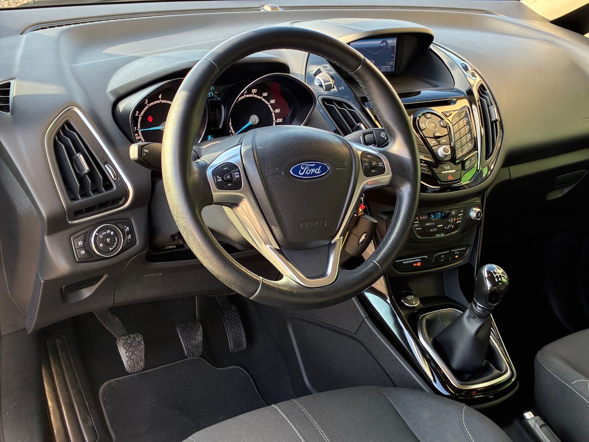 Foto van Ford B-max