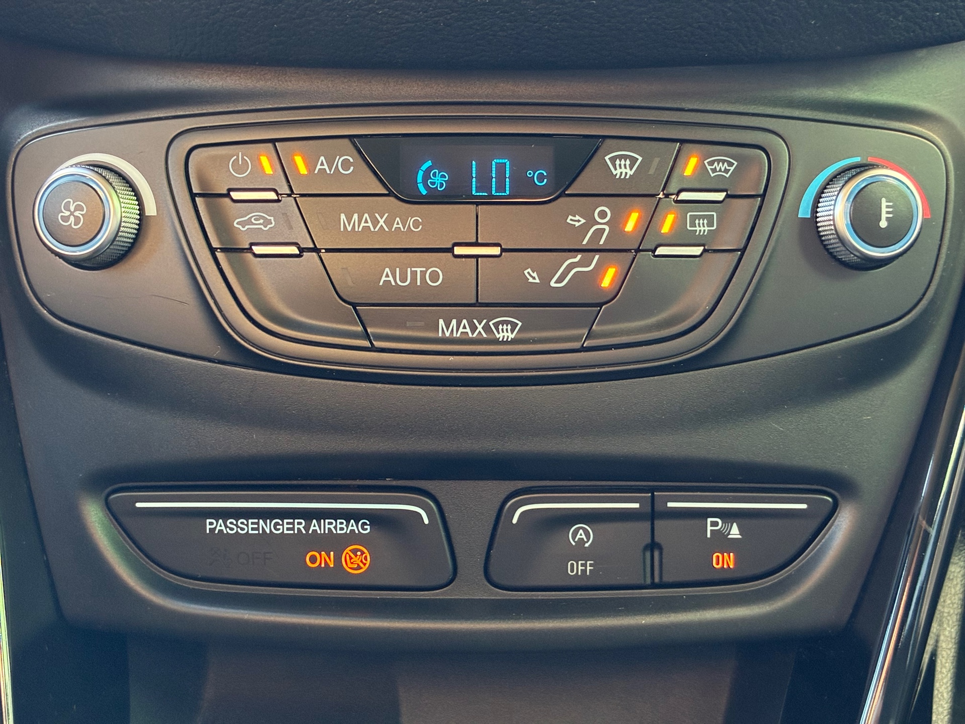Foto van Ford B-max