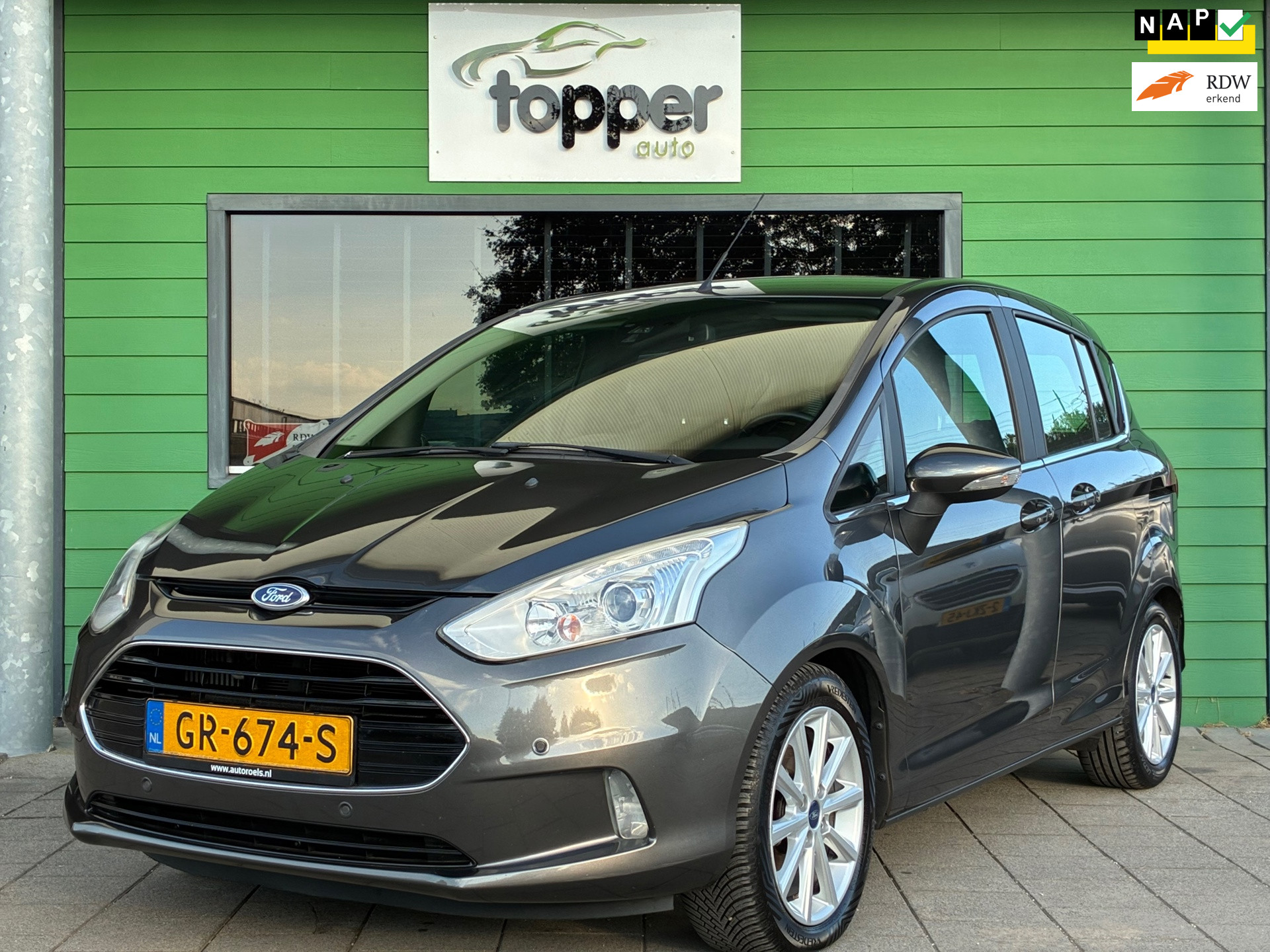 Ford B-max 1.0 EcoBoost Titanium|2e Eigenaar|Camera|Navigatie|Trekhaak|CruiseControl|Climatronic|PDC|Nieuwe APK|NAP|LM-Velgen| 2015 - voorkant