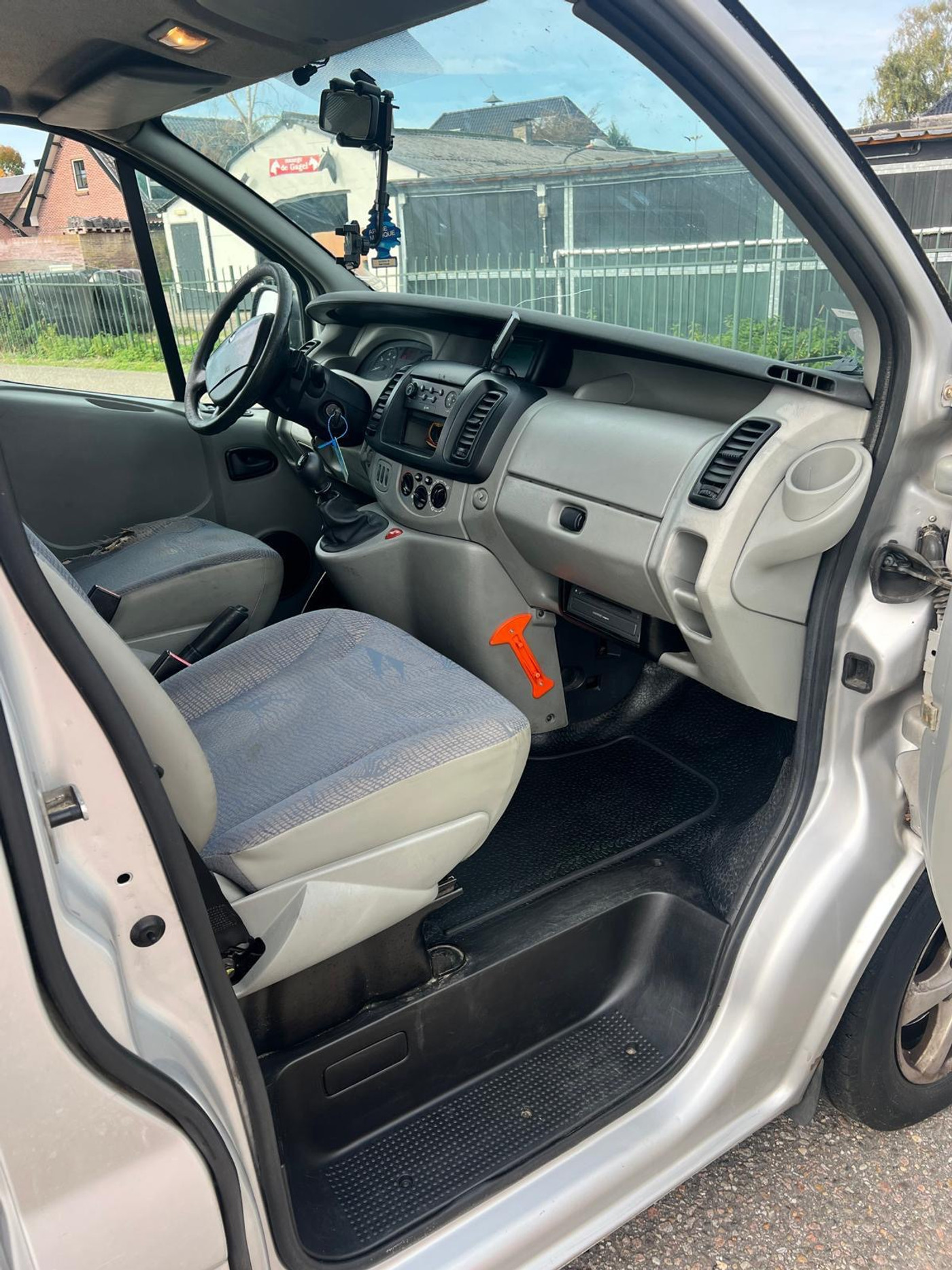 Foto van Renault Trafic 1200 L2 H1 1.9dci 82 Dubbele Cabine