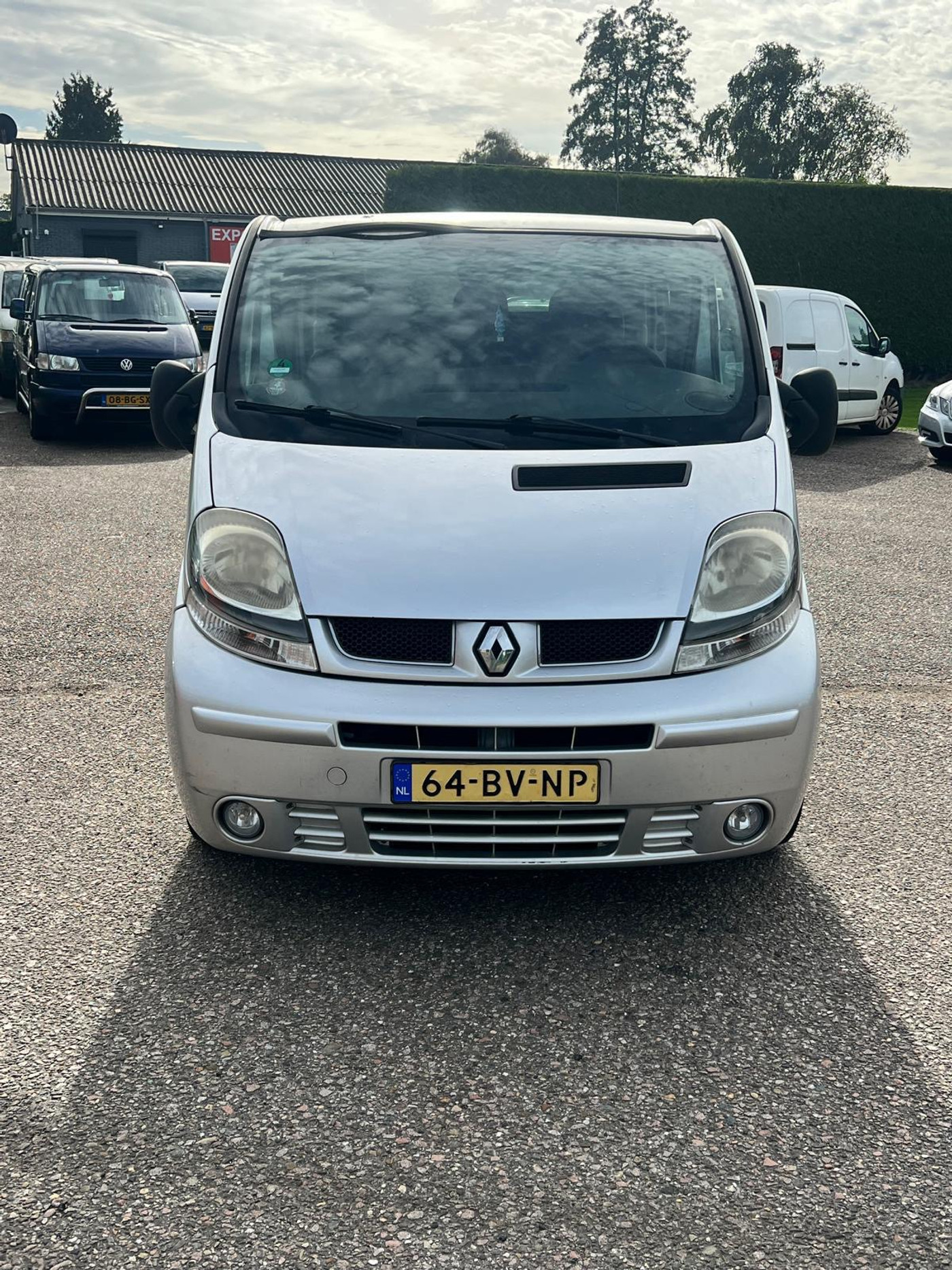 Foto van Renault Trafic 1200 L2 H1 1.9dci 82 Dubbele Cabine