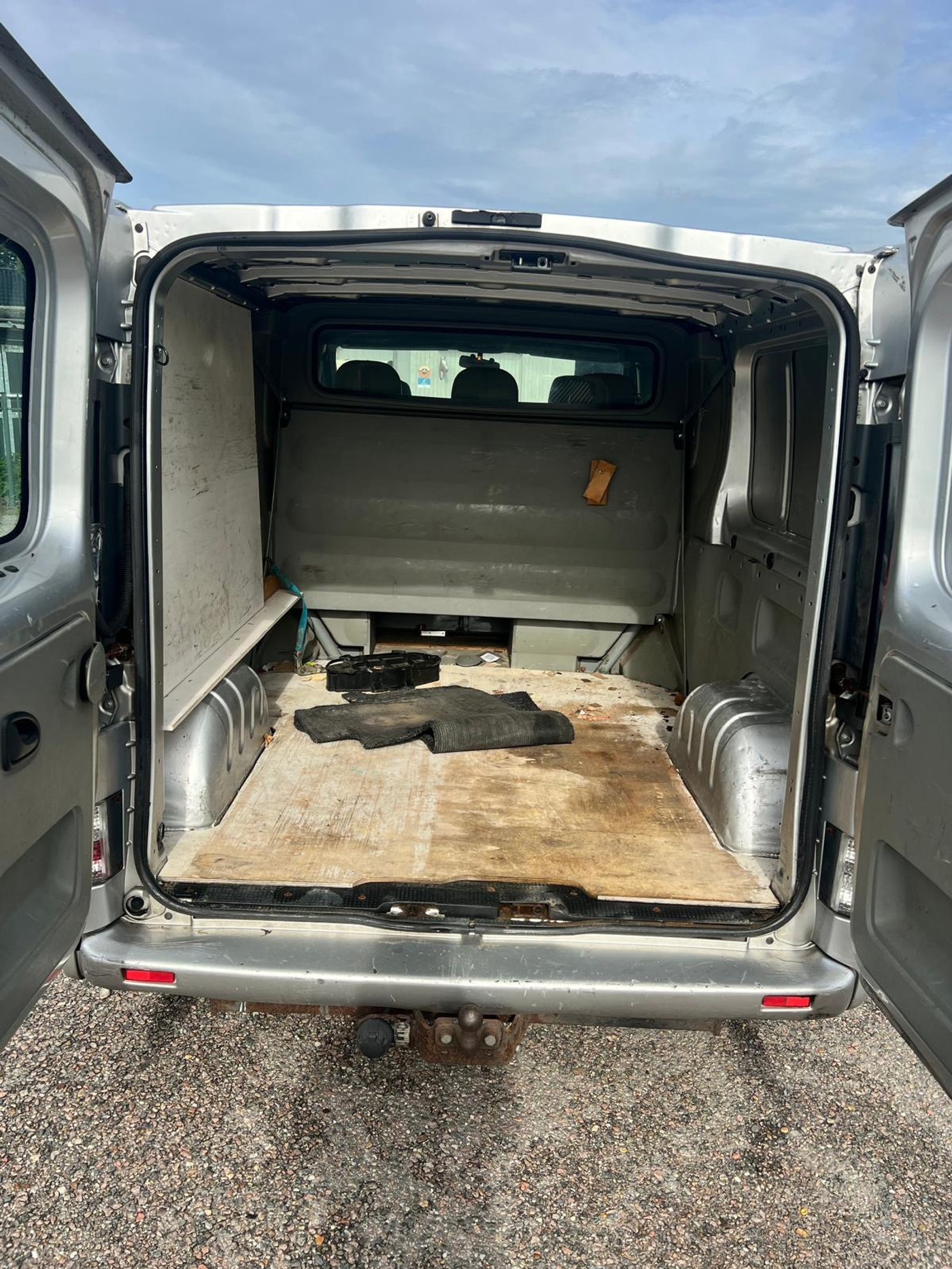 Foto van Renault Trafic 1200 L2 H1 1.9dci 82 Dubbele Cabine