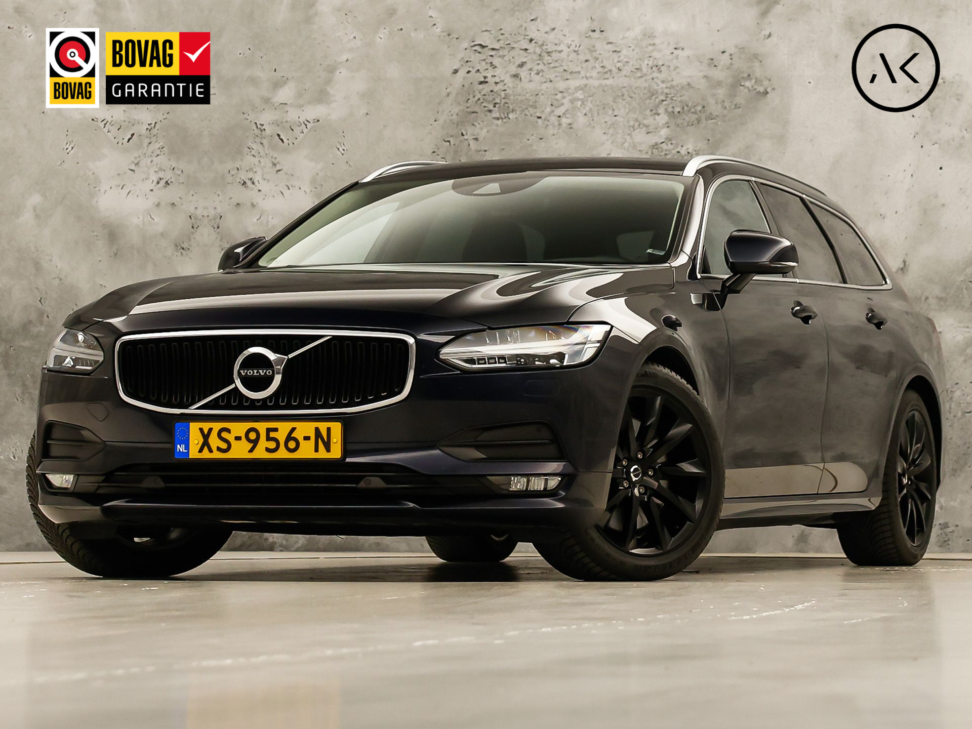 Volvo V90 2.0 T4 Momentum Sport 2019 - voorkant
