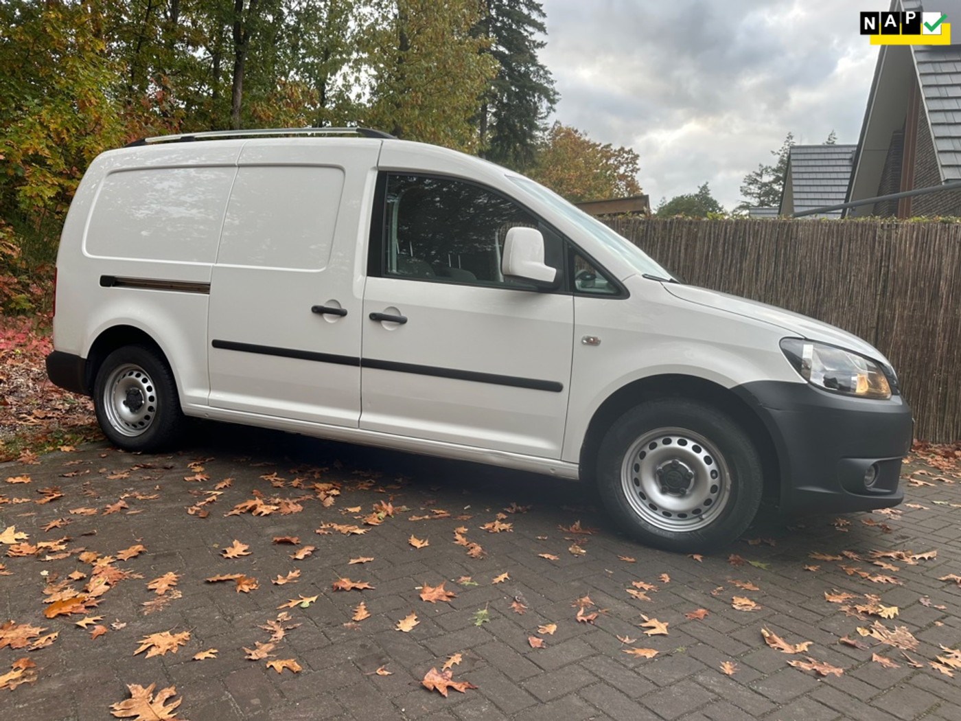 Volkswagen Caddy 1.6 TDI Maxi BMT Airco/Cruise/Nw Apk/Marge 2011 - voorkant