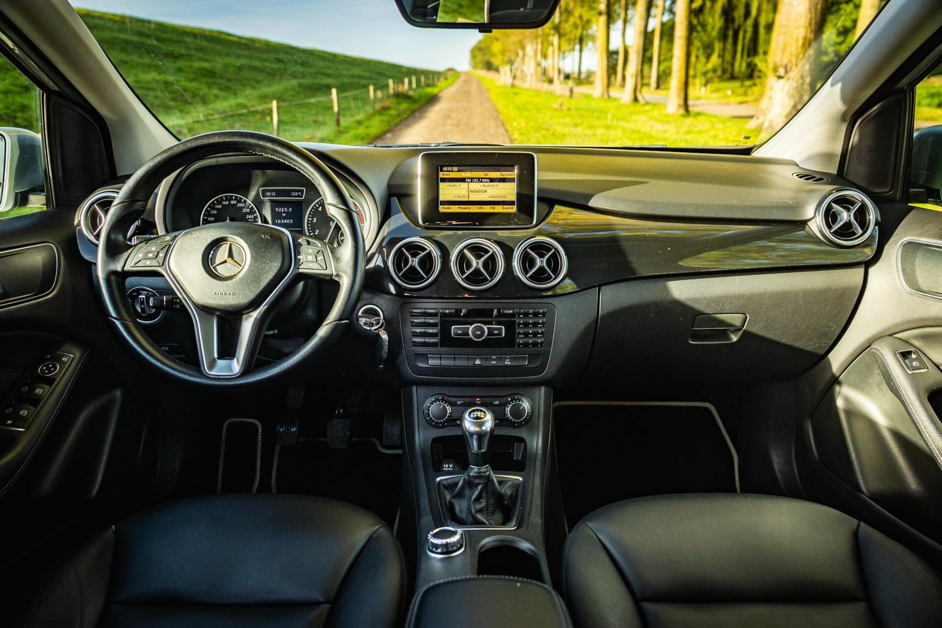 Foto van Mercedes-Benz B 180
