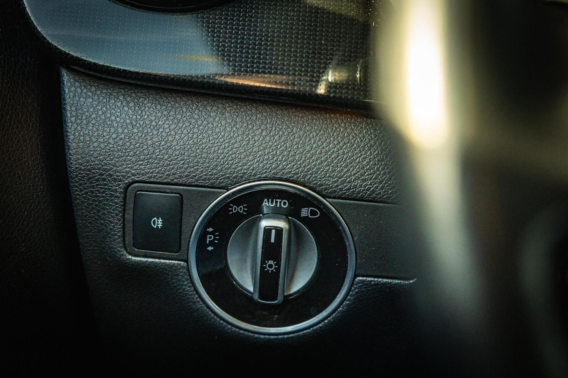 Foto van Mercedes-Benz B 180