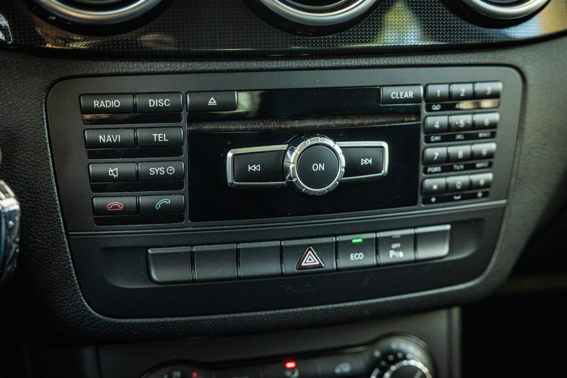 Foto van Mercedes-Benz B 180