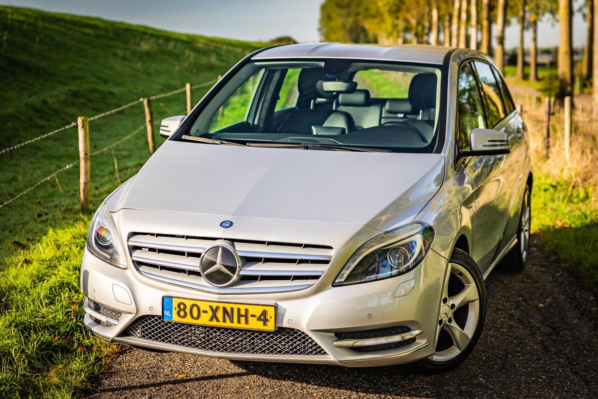 Foto van Mercedes-Benz B 180