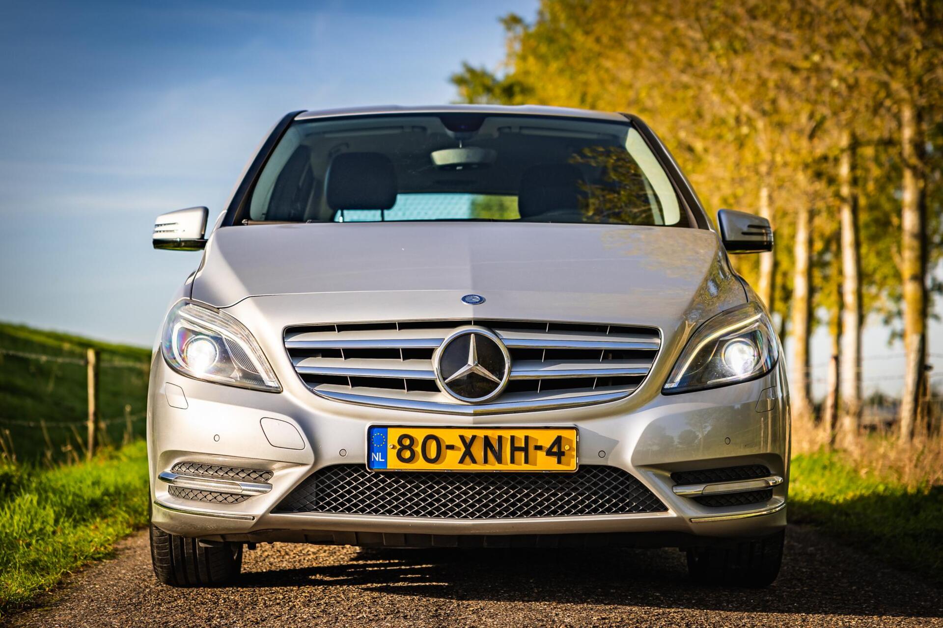 Foto van Mercedes-Benz B 180
