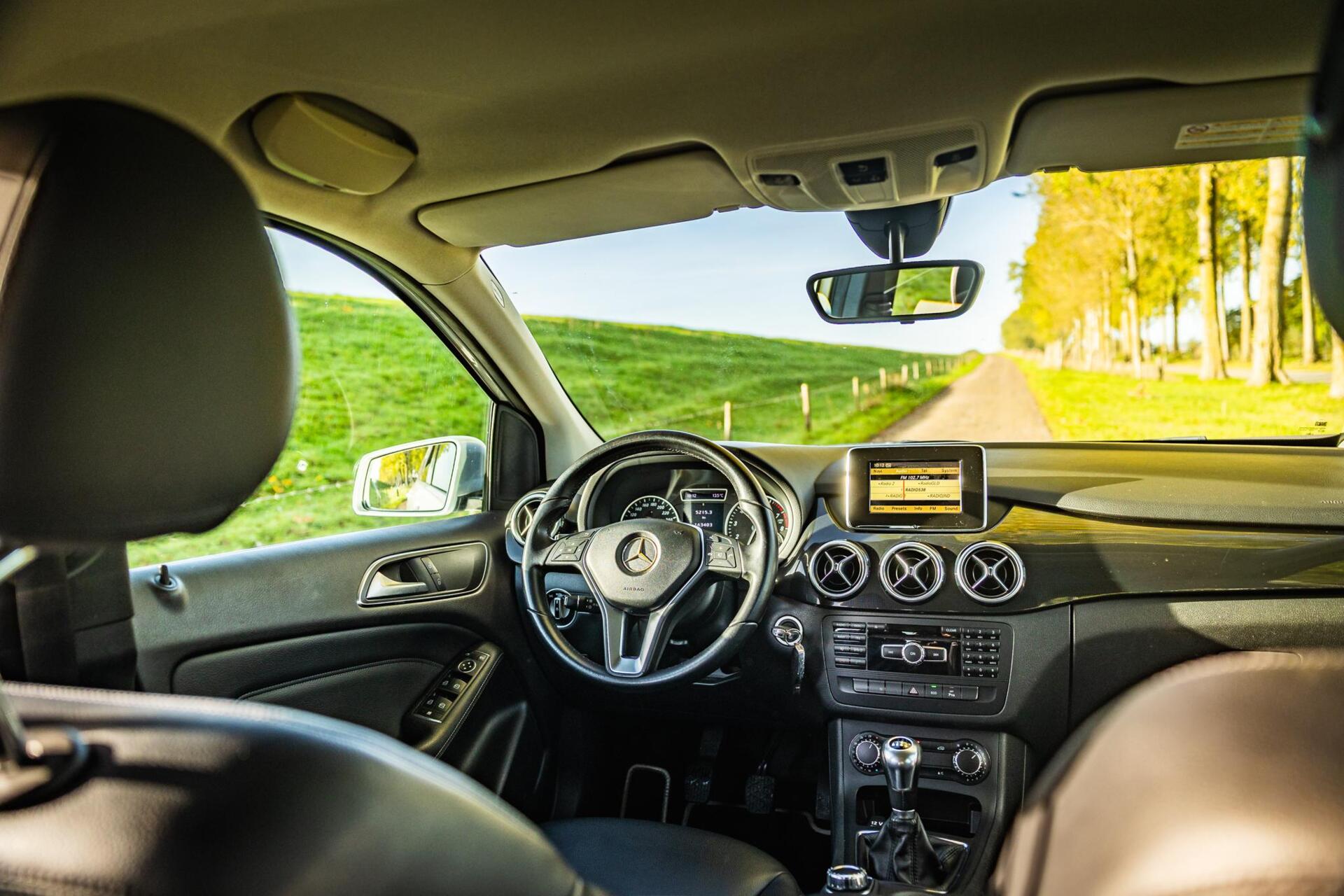 Foto van Mercedes-Benz B 180