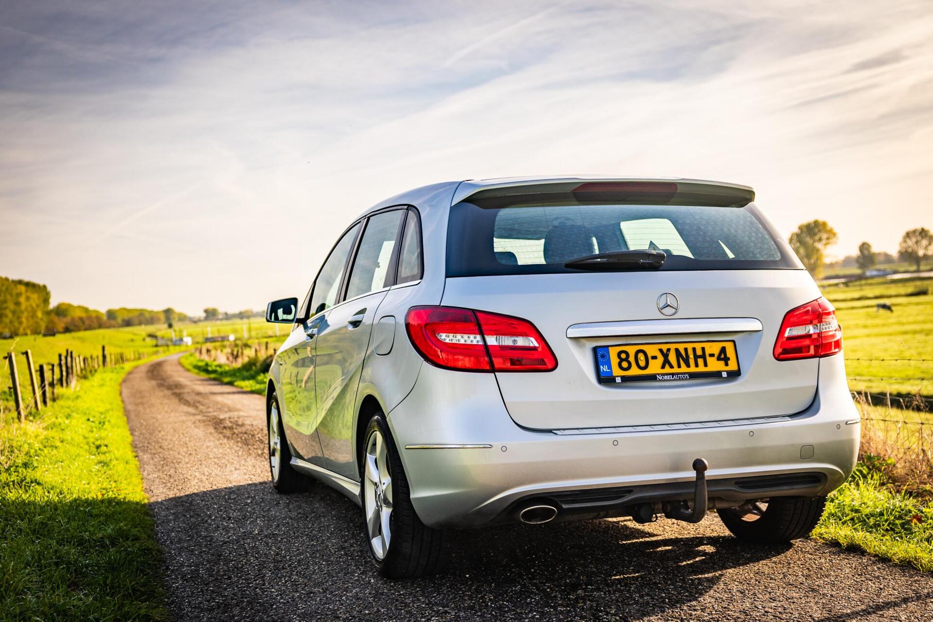 Foto van Mercedes-Benz B 180