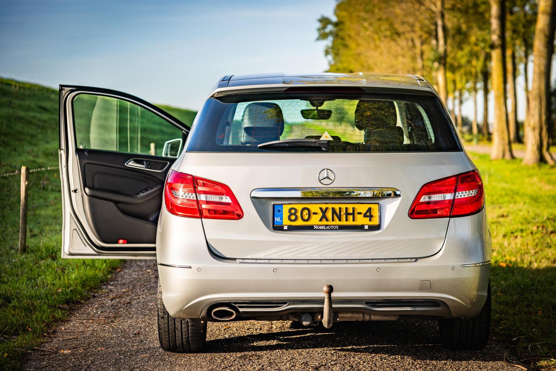 Foto van Mercedes-Benz B 180