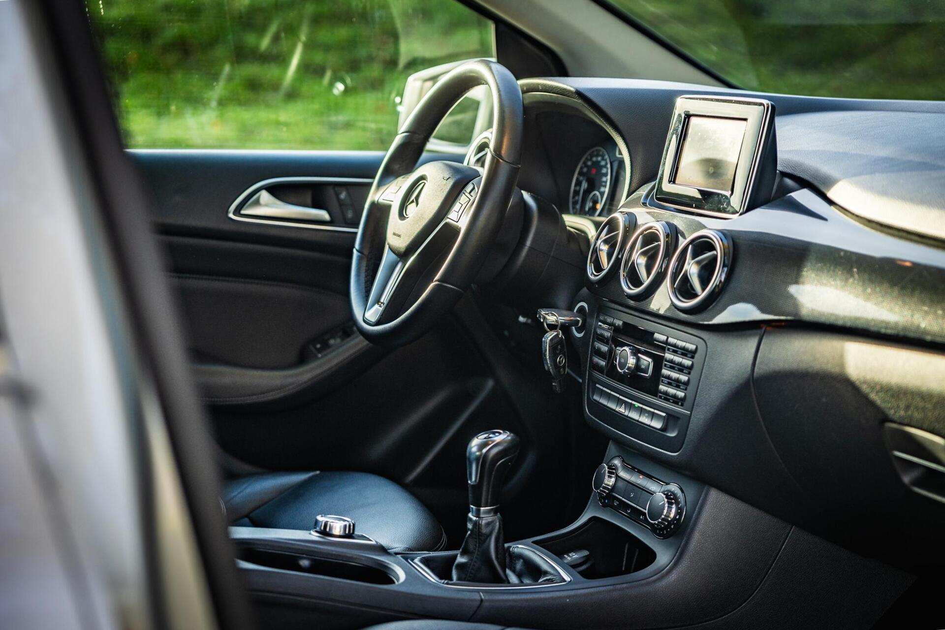 Foto van Mercedes-Benz B 180