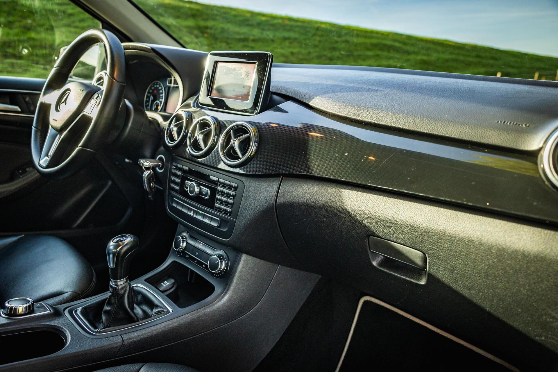 Foto van Mercedes-Benz B 180