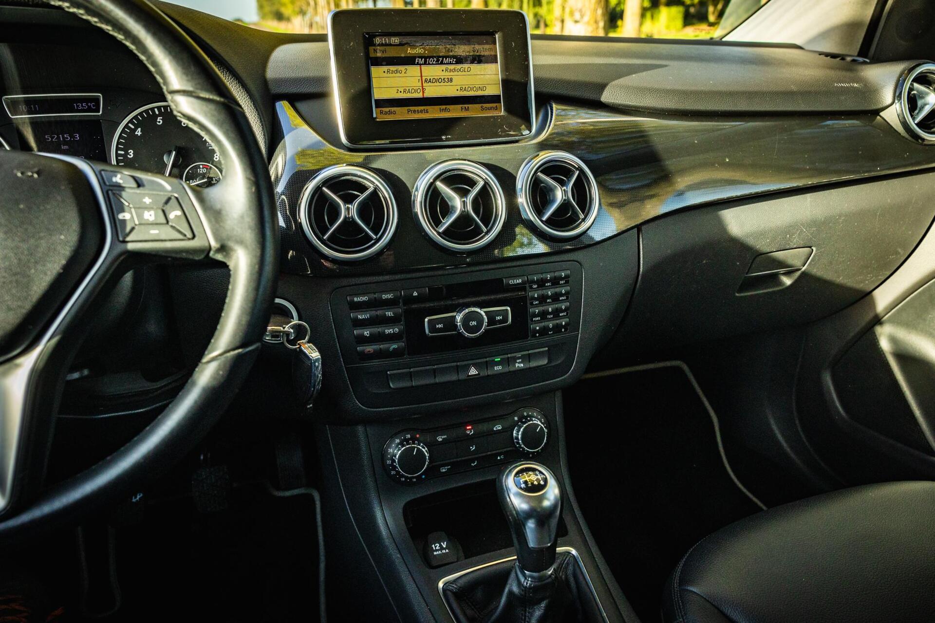 Foto van Mercedes-Benz B 180