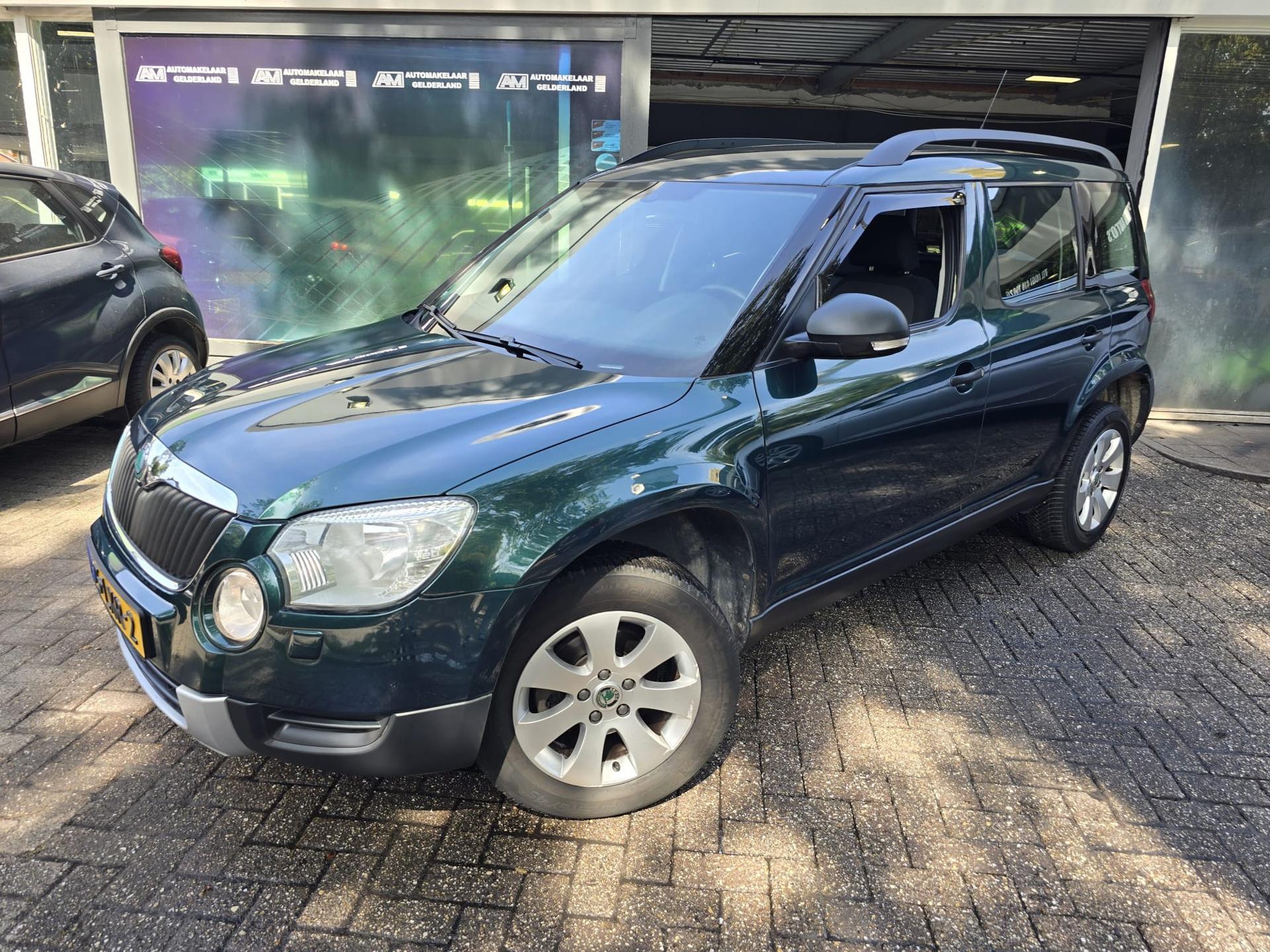 Skoda Yeti 1.2 TSI Active Plus | 3/6 OF 12 MND GARANTIE | NW 2010 - voorkant